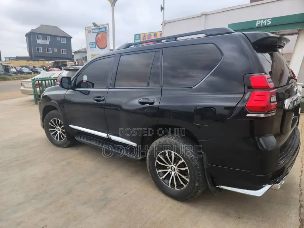 Toyota Land Cruiser Prado 2013 Black