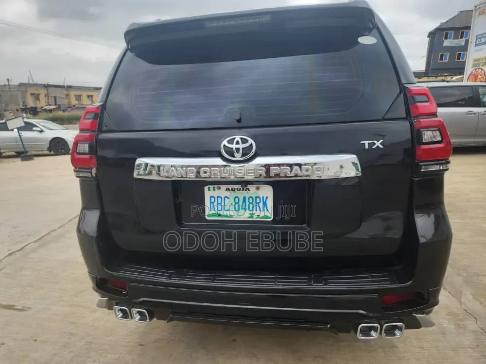 Toyota Land Cruiser Prado 2013 Black