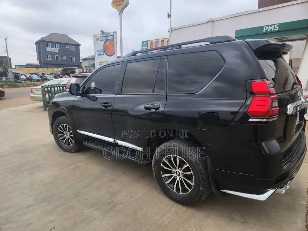 Toyota Land Cruiser Prado 2013 Black
