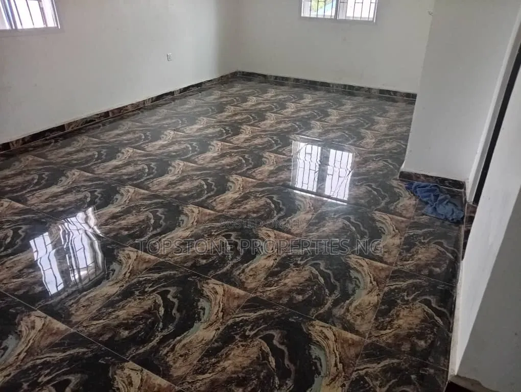 1bdrm Block of Flats in Topstone Properties, Uyo for rent