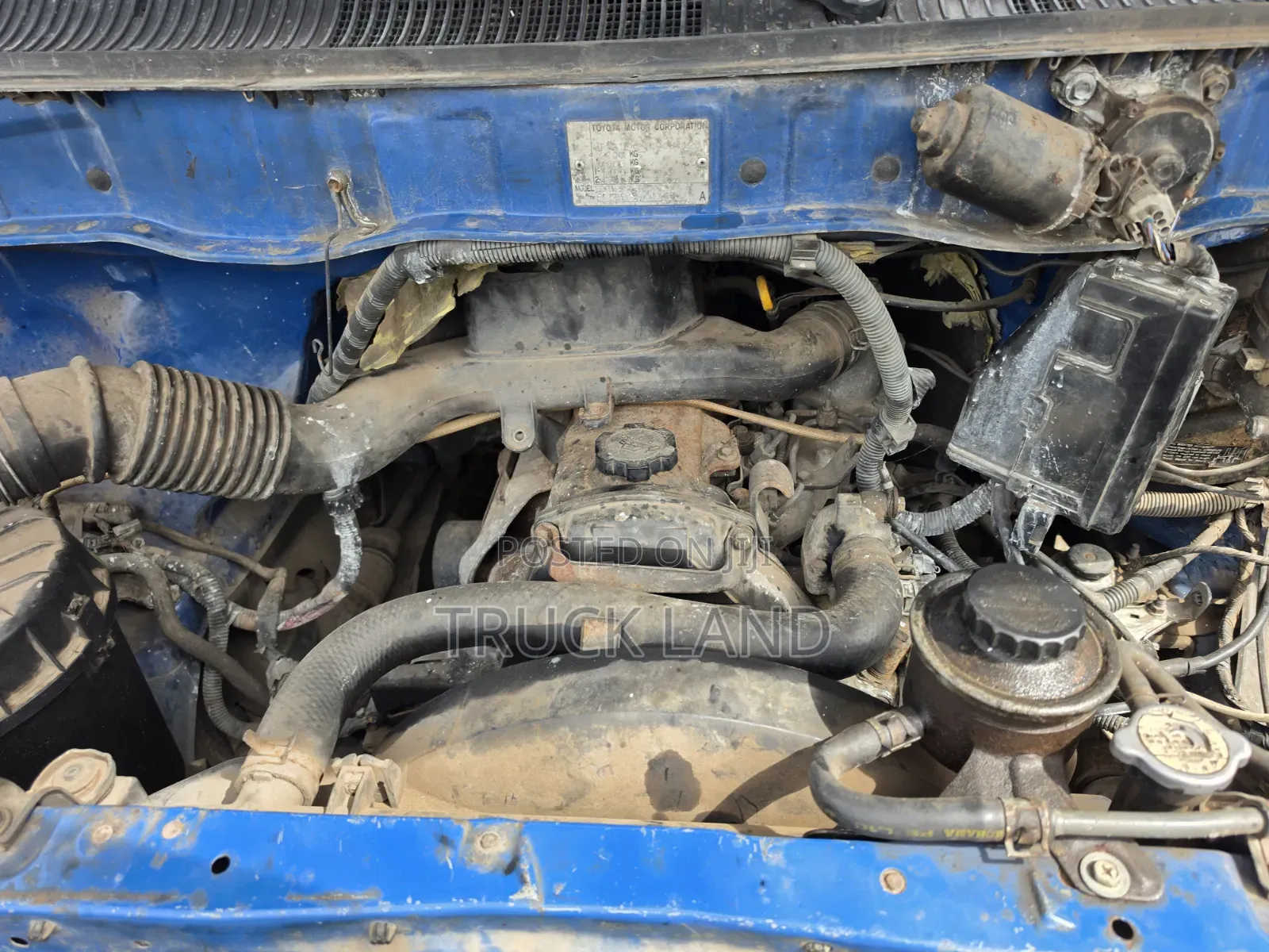 Toyota HiAce 2002 Blue