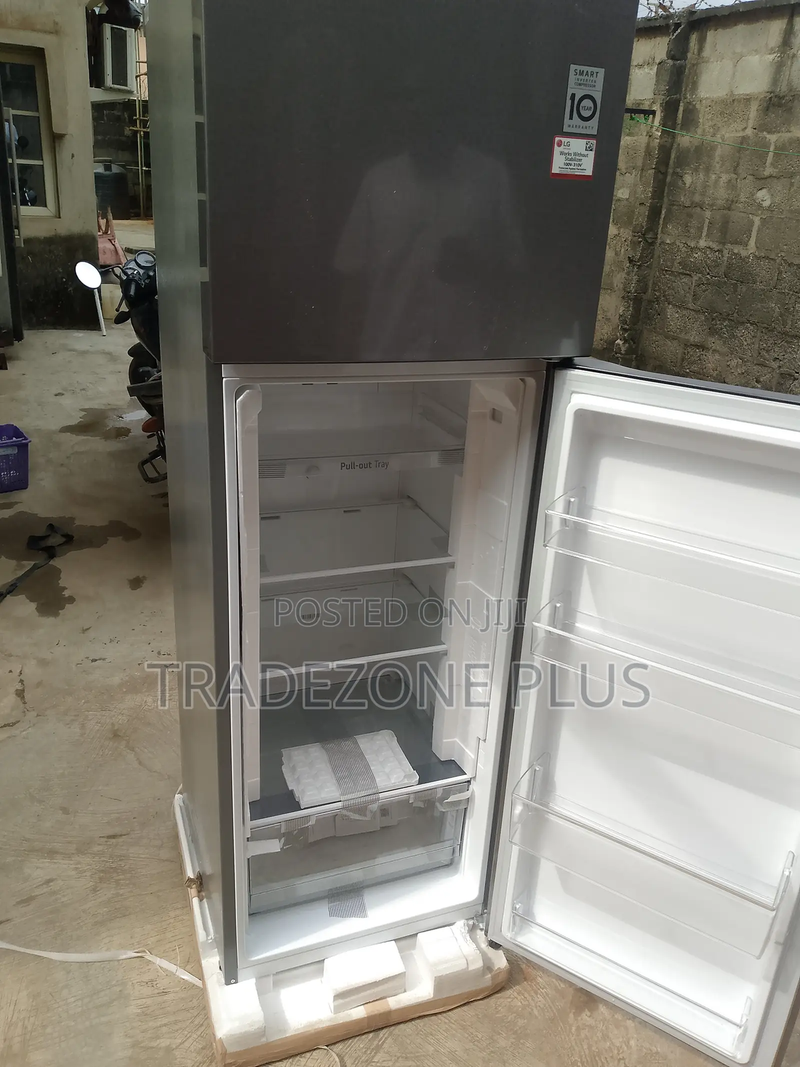 LG GL-B262PQKB 287L Spacious Home Fridge