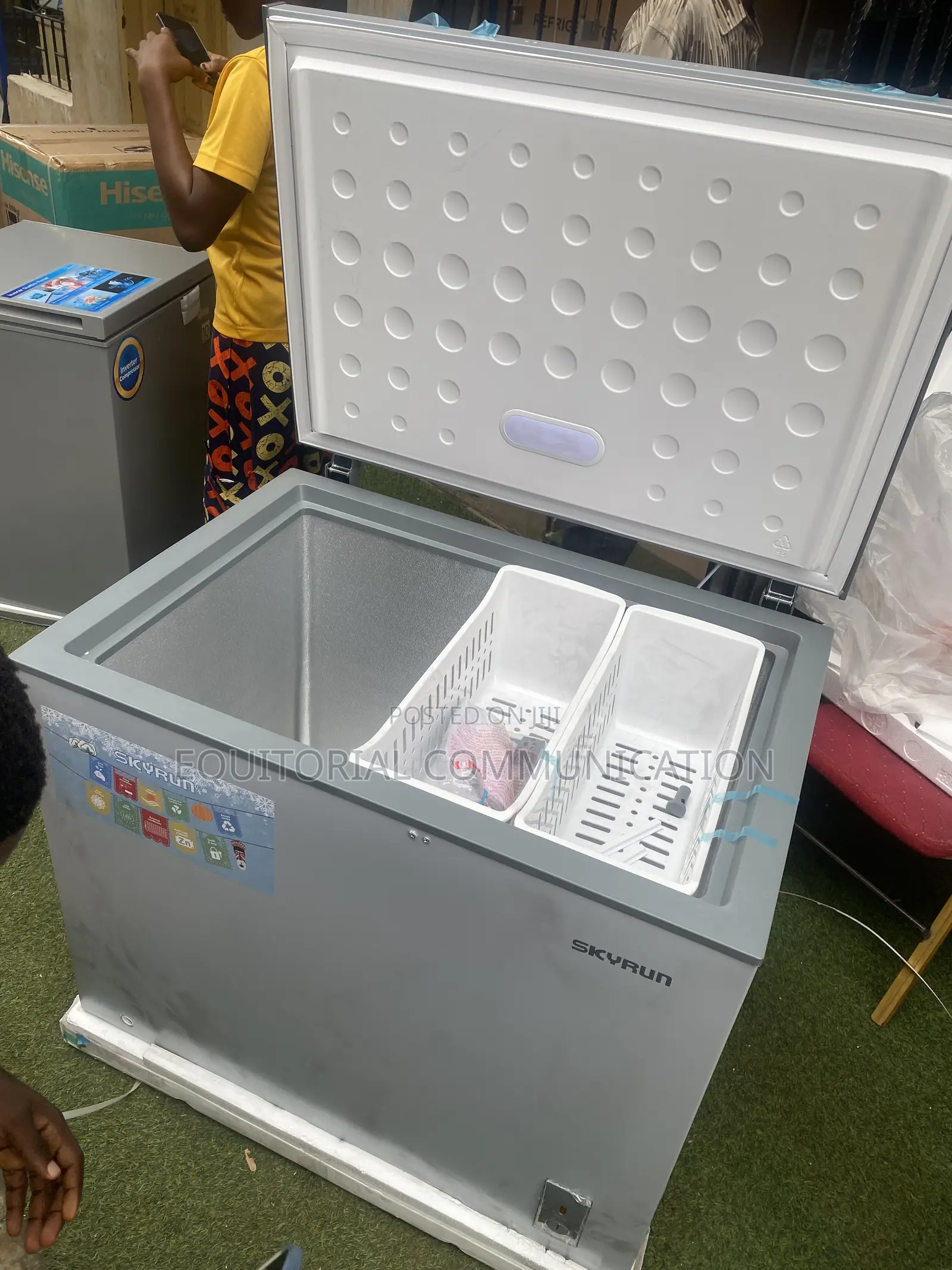 Skyrun BD-260A Large 260L Chest Freezer