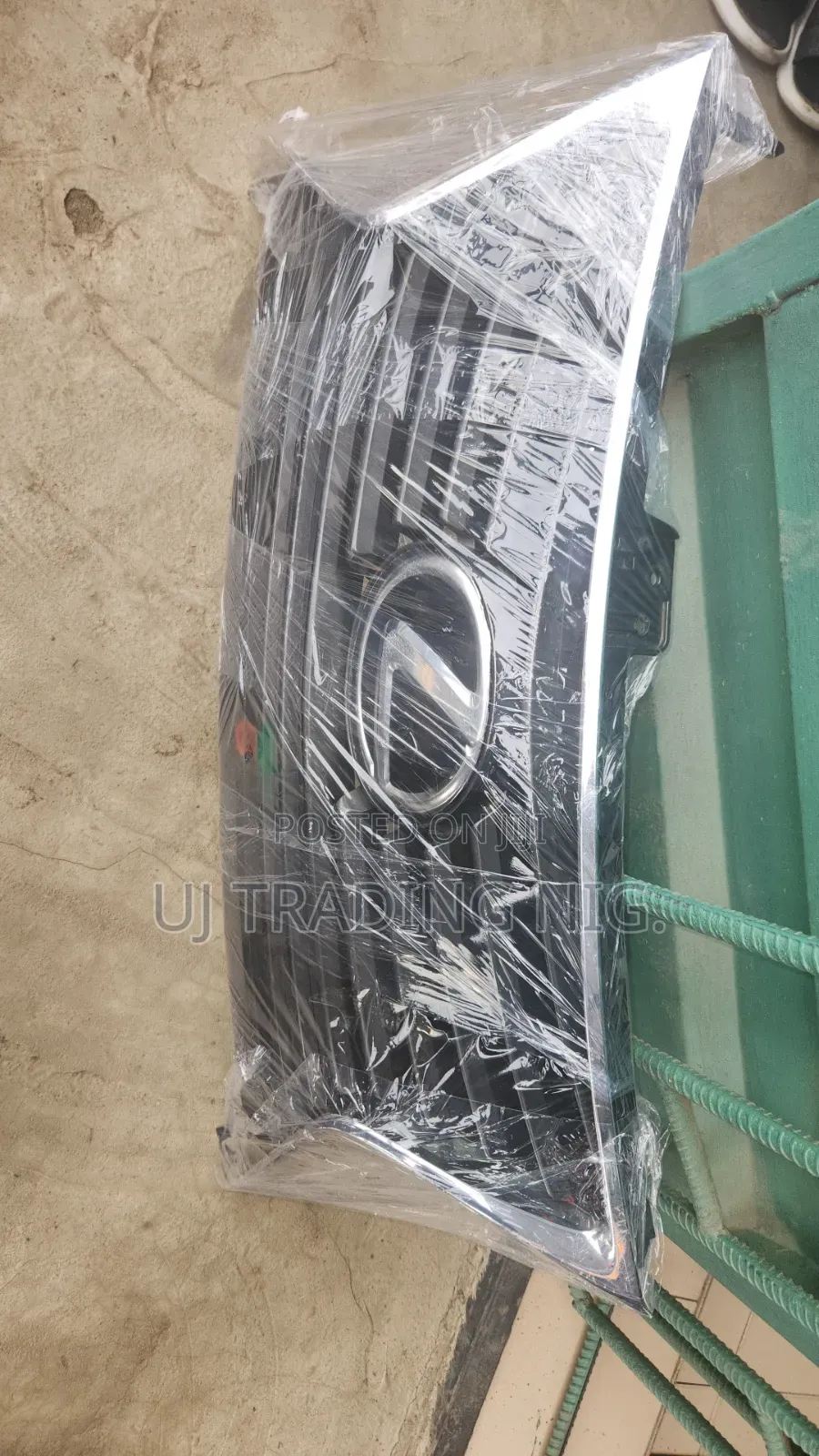 Lexus IS250 2015 Grille