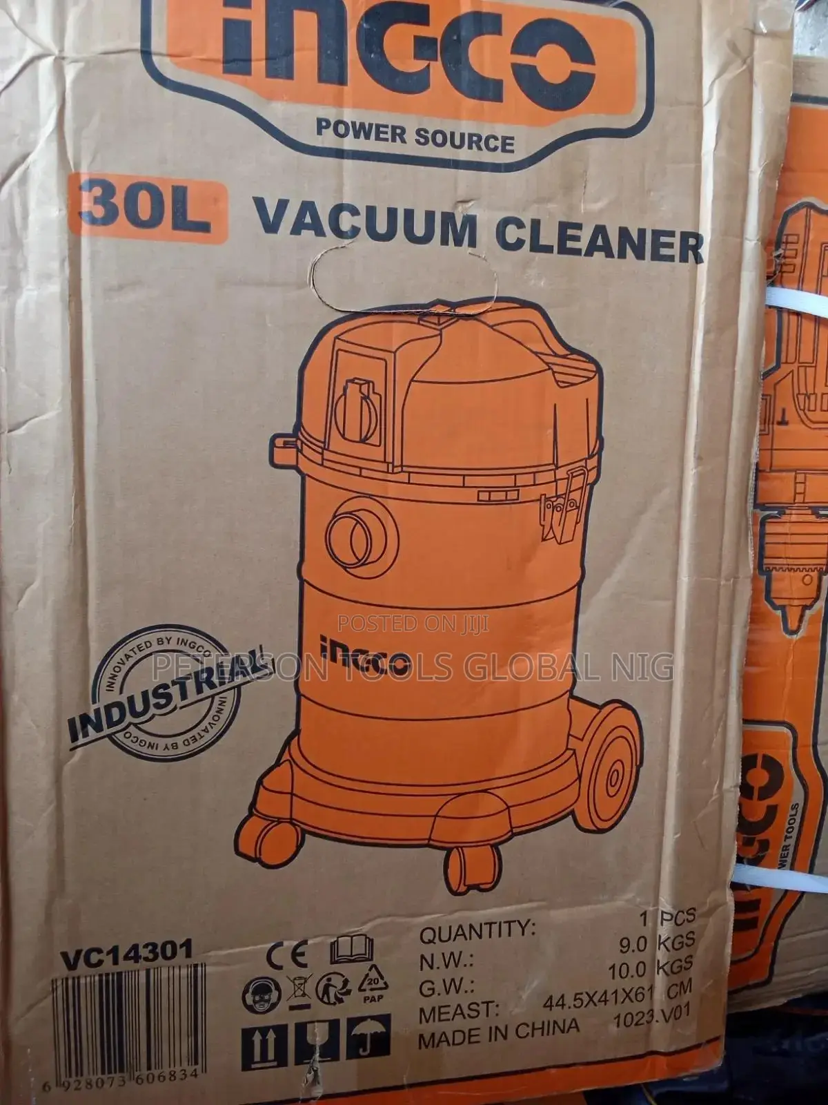 30L Vacuum Cleaner