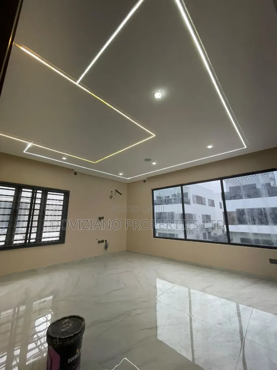 4bdrm Duplex in Banana Island for rent