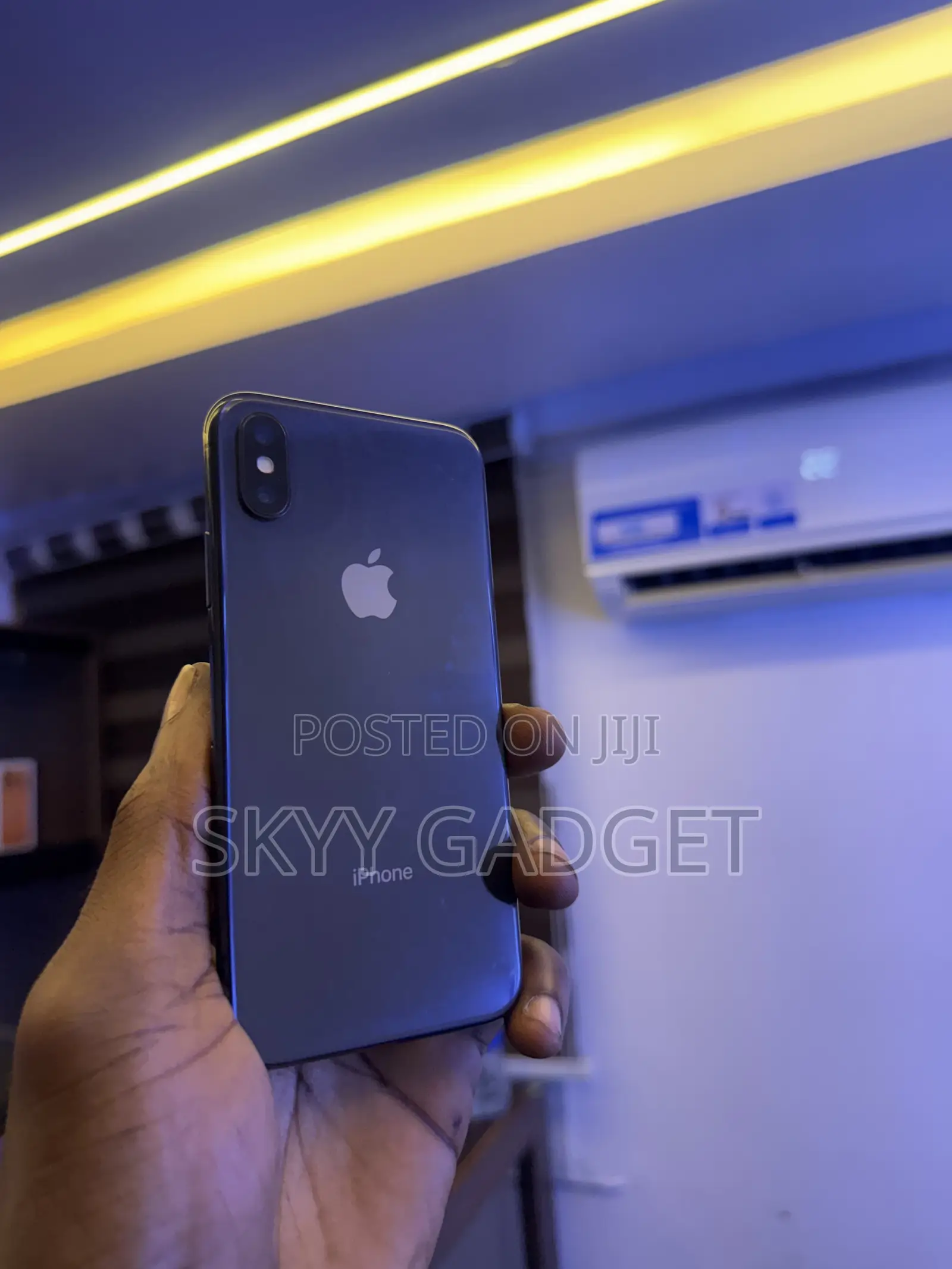 Apple iPhone X 64 GB Black