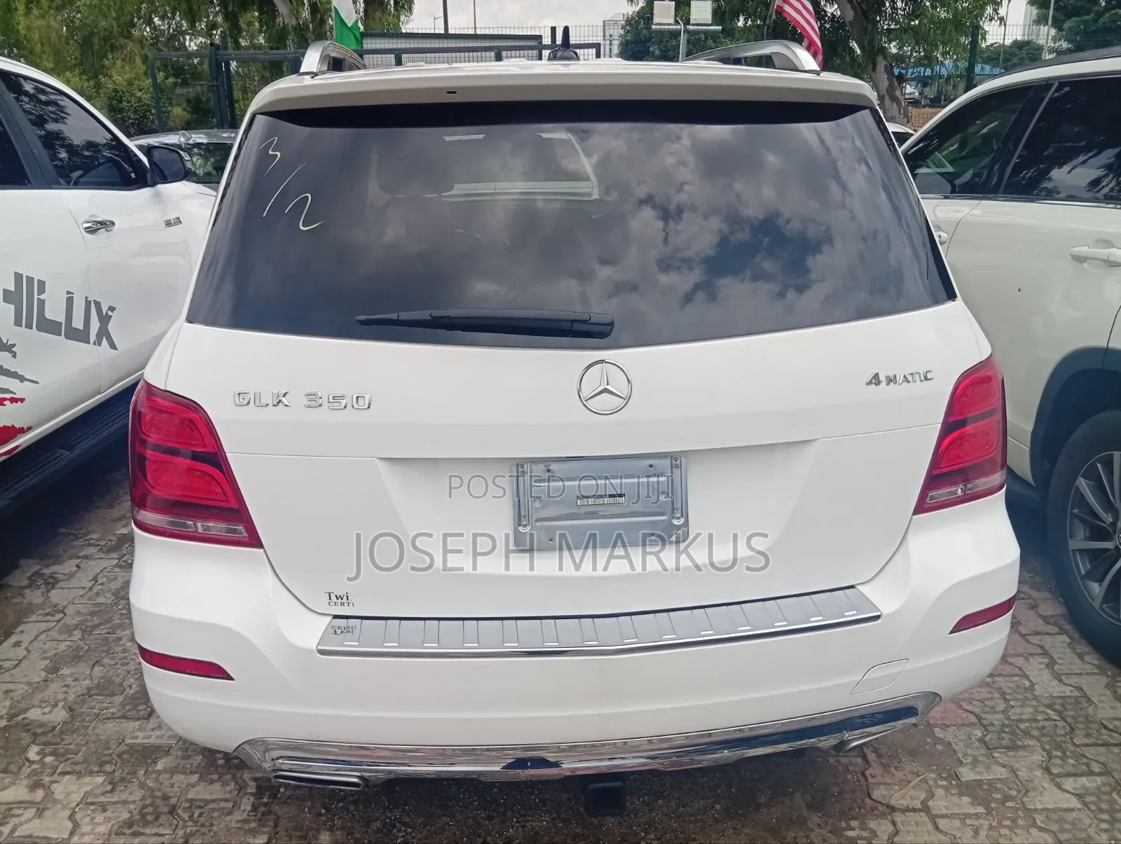 Mercedes-Benz GLK-Class Base GLK 350 4dr AWD 4MATIC (3.5L 6cyl 7A) 2015