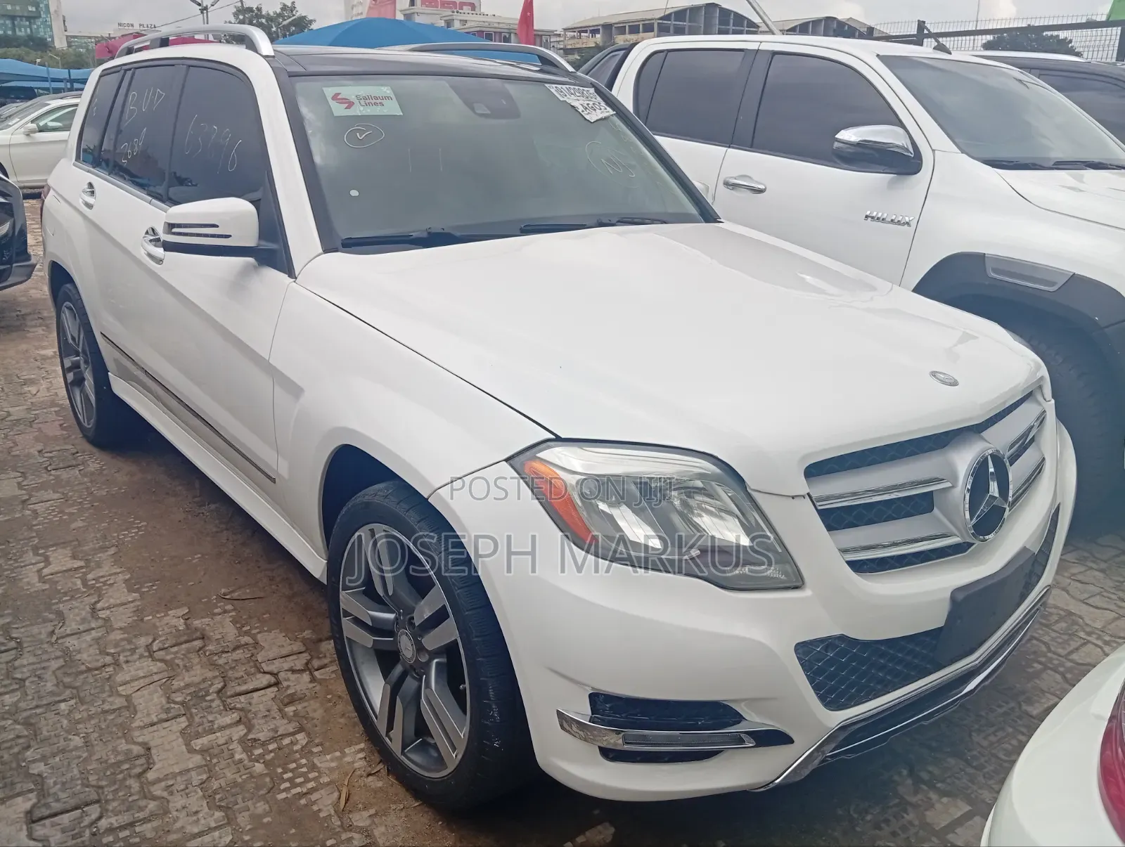 Mercedes-Benz GLK-Class Base GLK 350 4dr AWD 4MATIC (3.5L 6cyl 7A) 2015