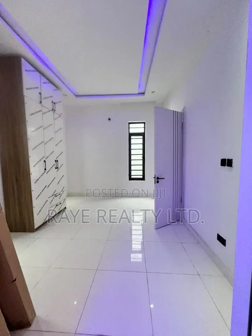 4bdrm Duplex in Ajah for sale