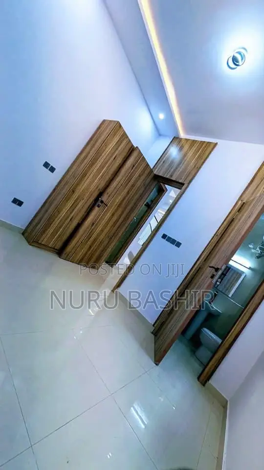 4bdrm Duplex in Oke Badan Estate, Akobo for sale
