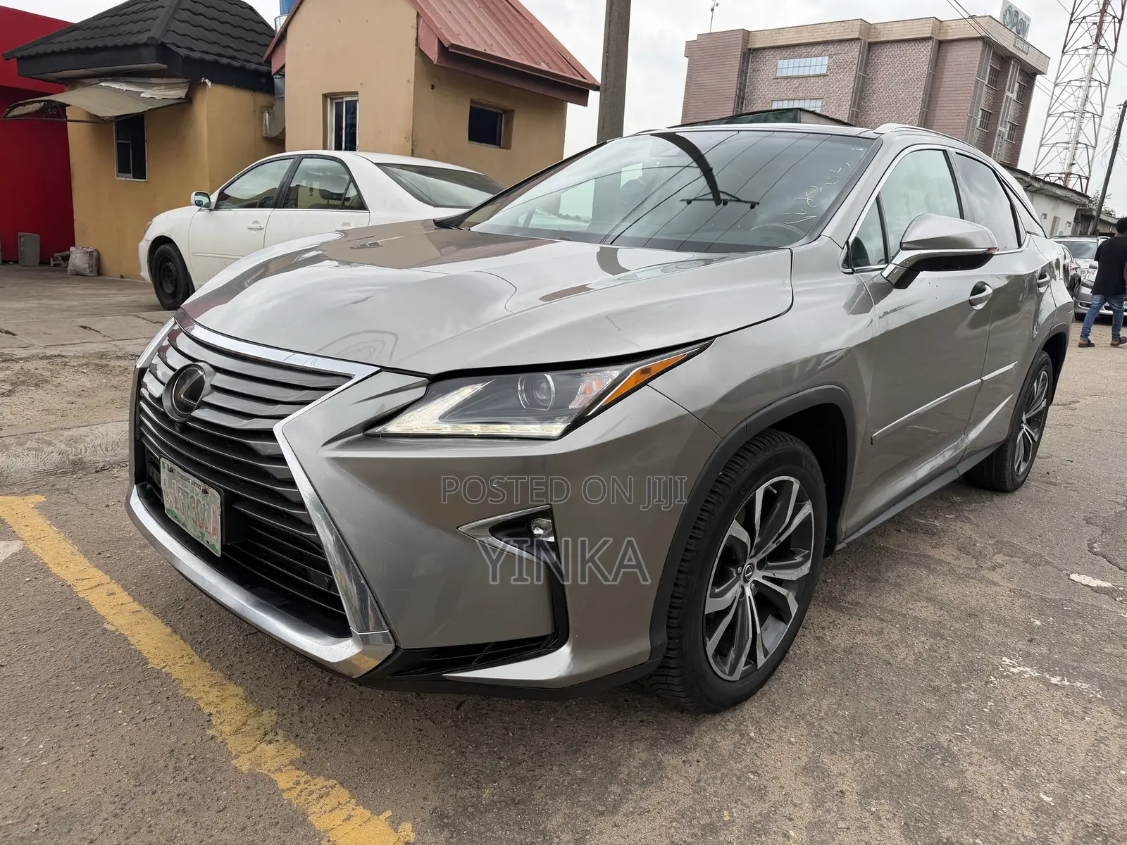Lexus RX 350 FWD 2018 Gold