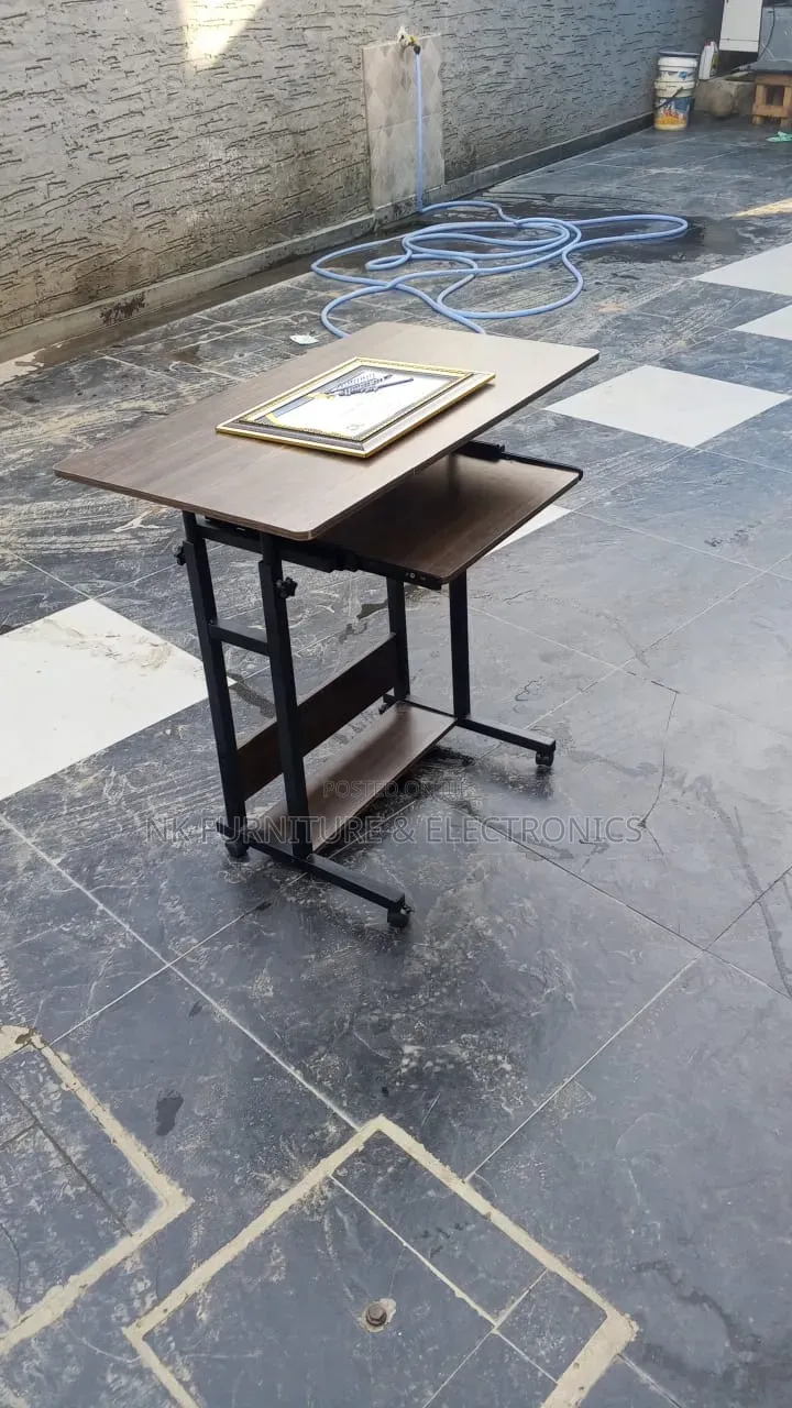 Imported Studying Table