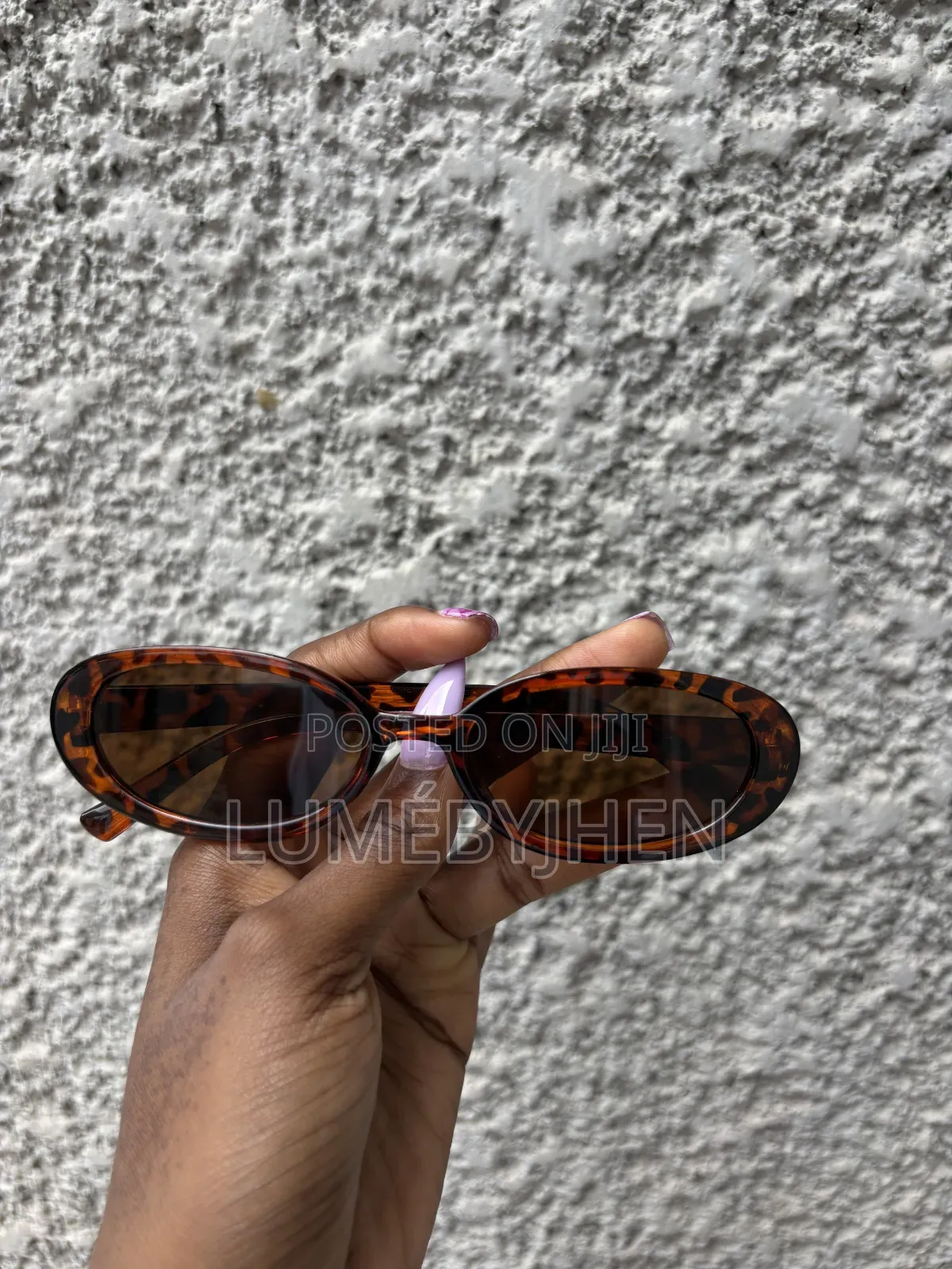 Tortoiseshell Oval Sunglasses