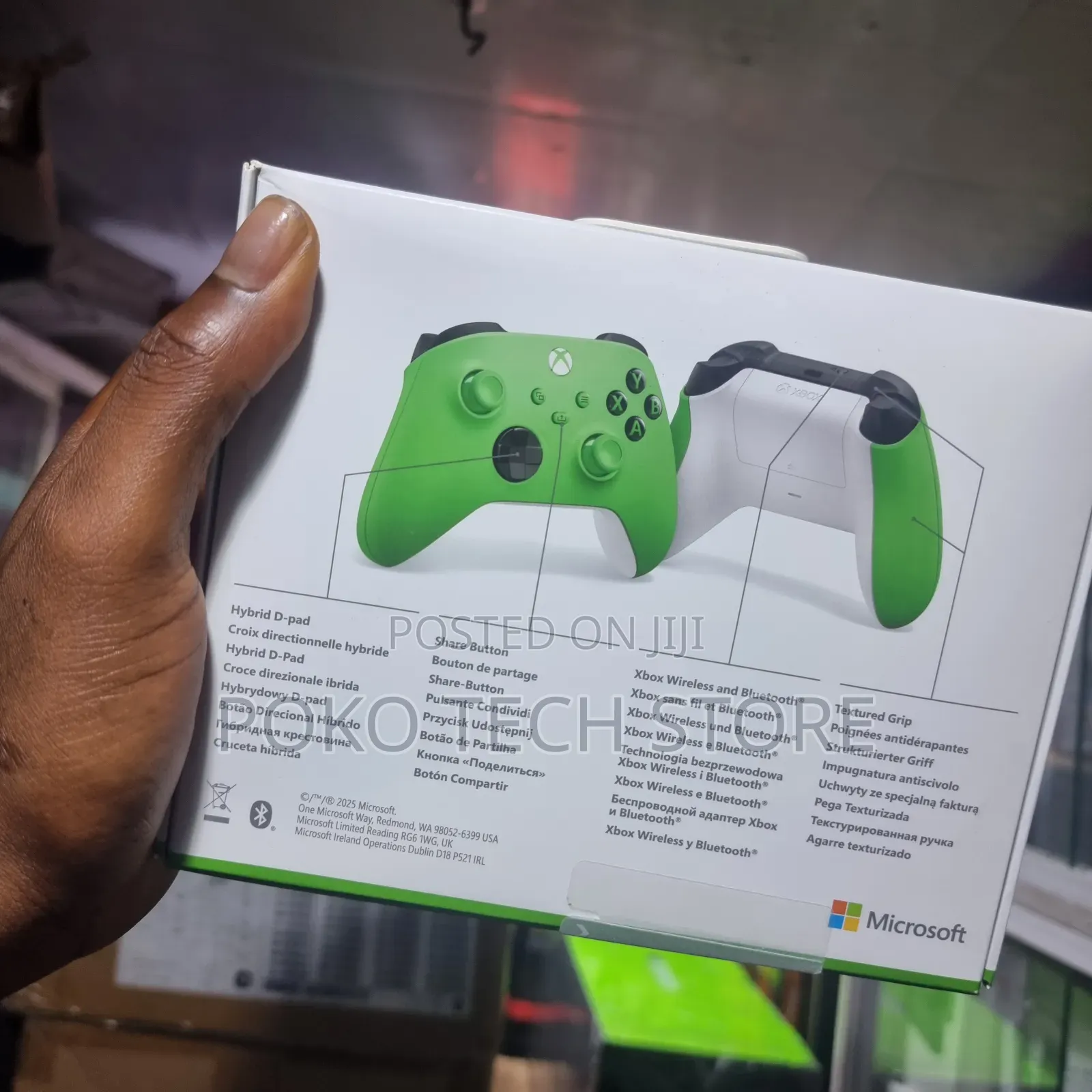 Xbox Wireless Controller – Velocity Green