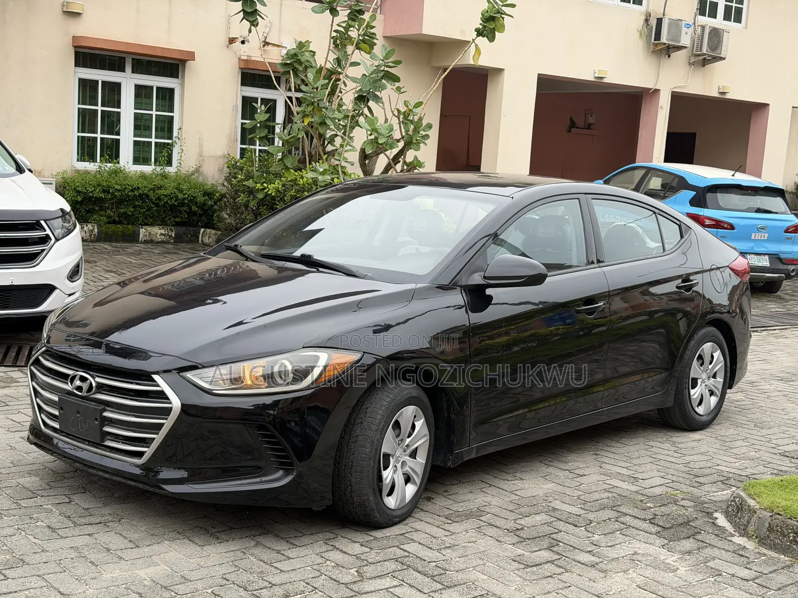 Hyundai Elantra SE Sedan FWD (2.0L 4cyl 6M) 2017 Black