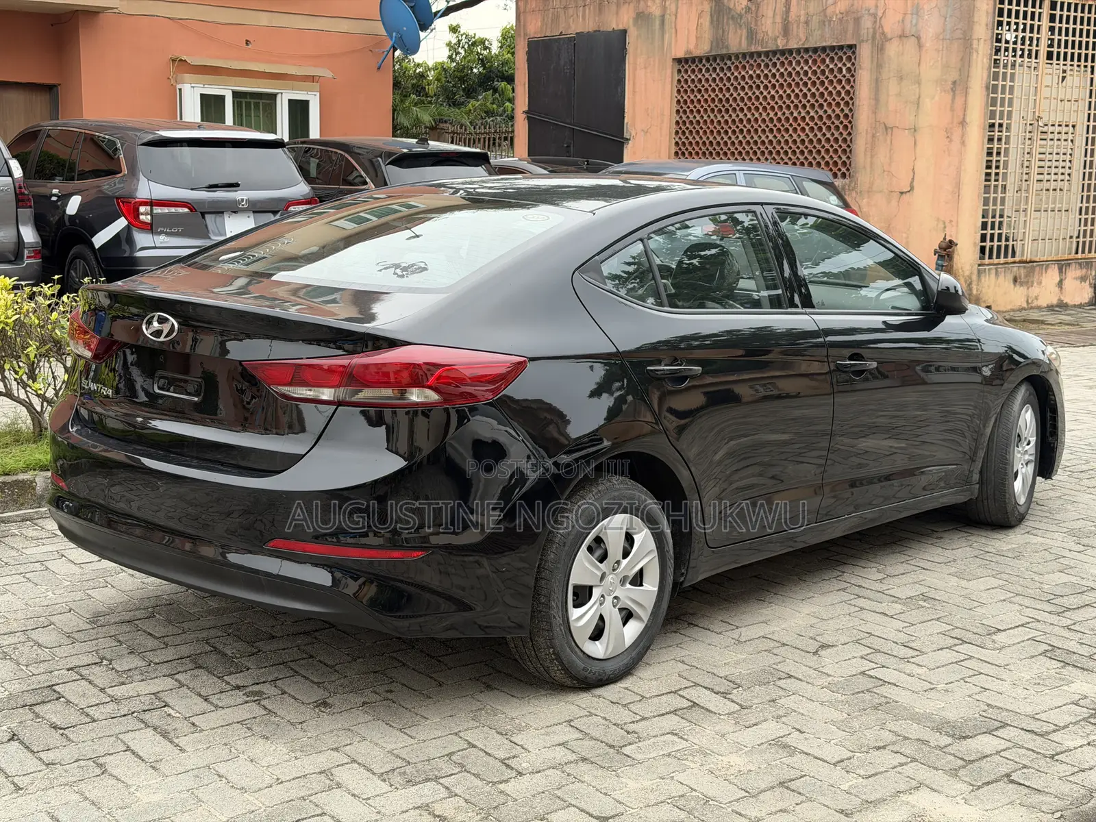 Hyundai Elantra SE Sedan FWD (2.0L 4cyl 6M) 2017 Black