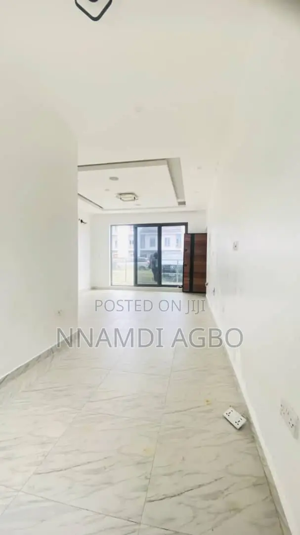 2bdrm Apartment in Abraham Adesanya Estate for rent