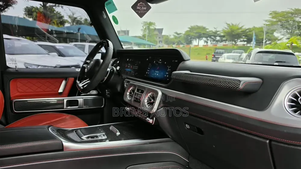 New Mercedes-Benz G-Class 2025 Black