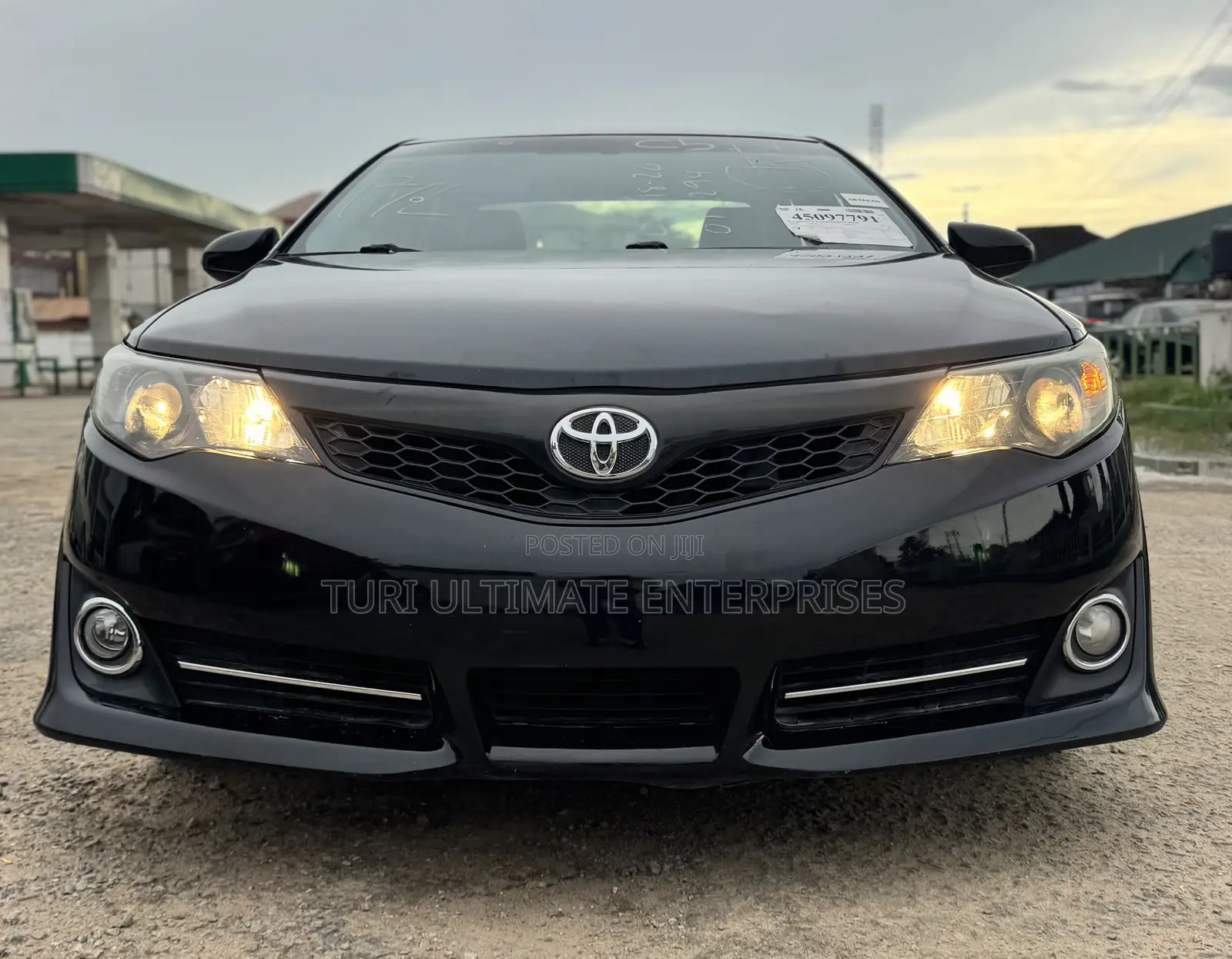 Toyota Camry SE 4dr Sedan (2.5L 4cyl 6A) 2012 Black