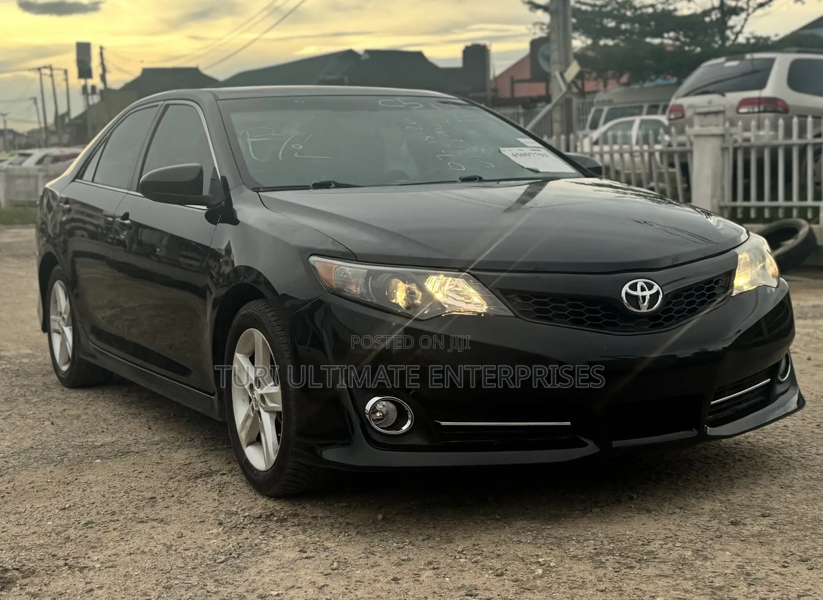 Toyota Camry SE 4dr Sedan (2.5L 4cyl 6A) 2012 Black