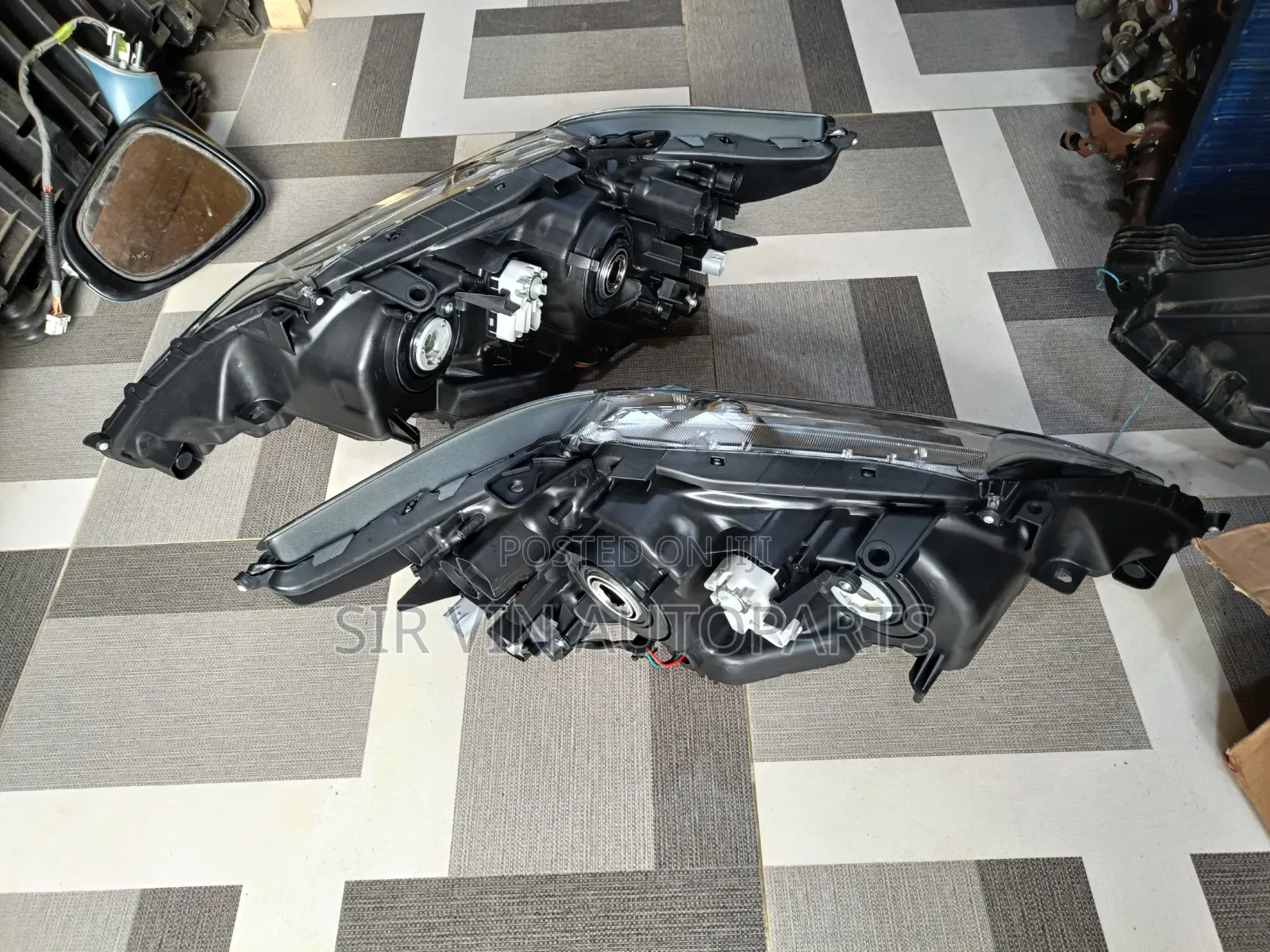 Headlight Lexus ES 350 2014-2015 (NON CHARGER)