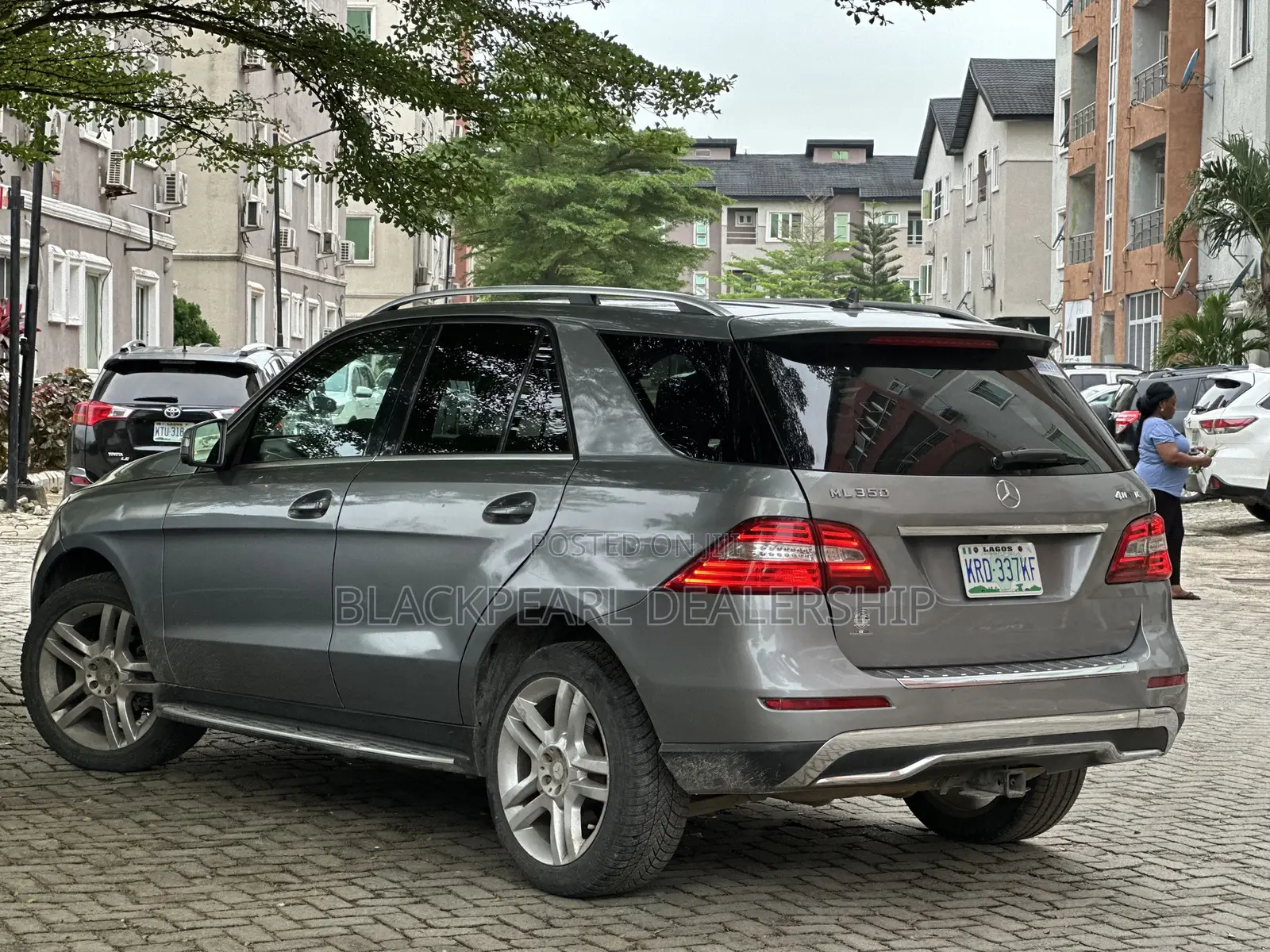 Mercedes-Benz M Class ML350 4dr SUV (3.5L 6cyl 7A) 2014 Gray
