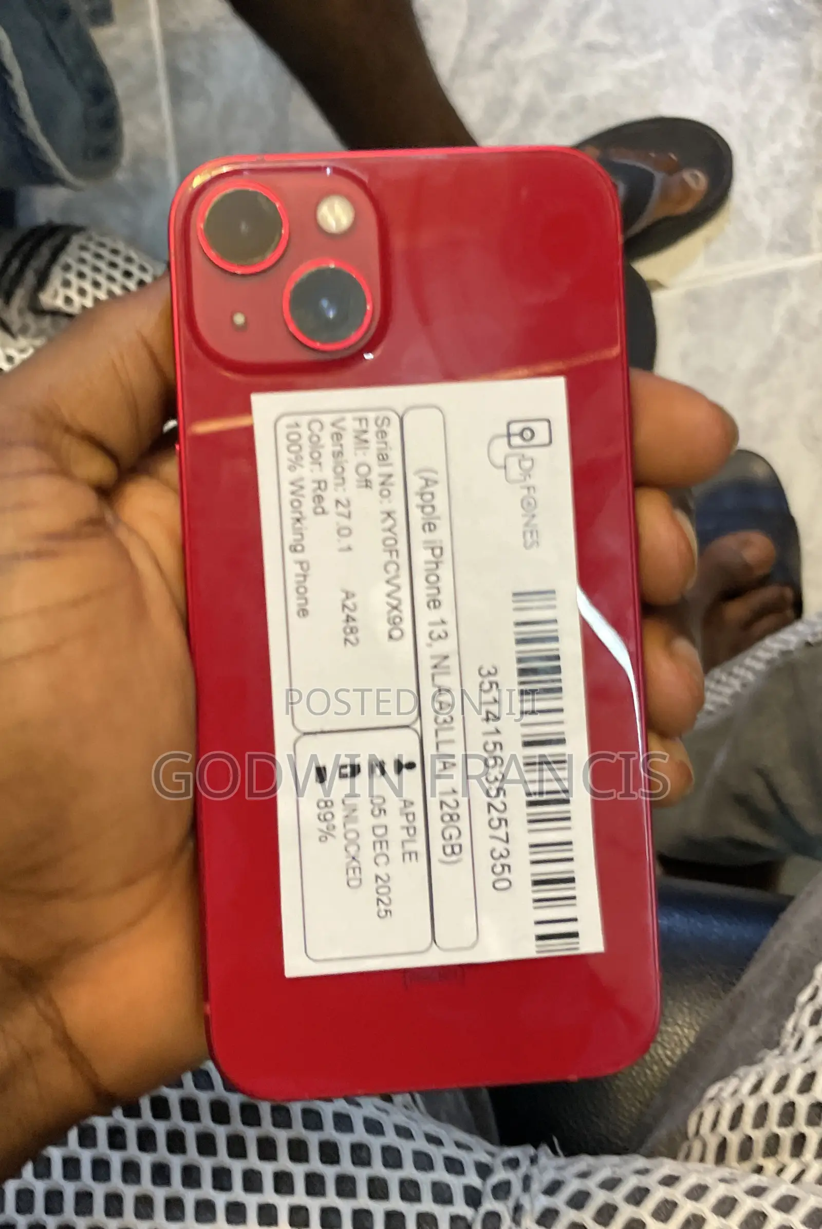 Apple iPhone 13 128 GB Red
