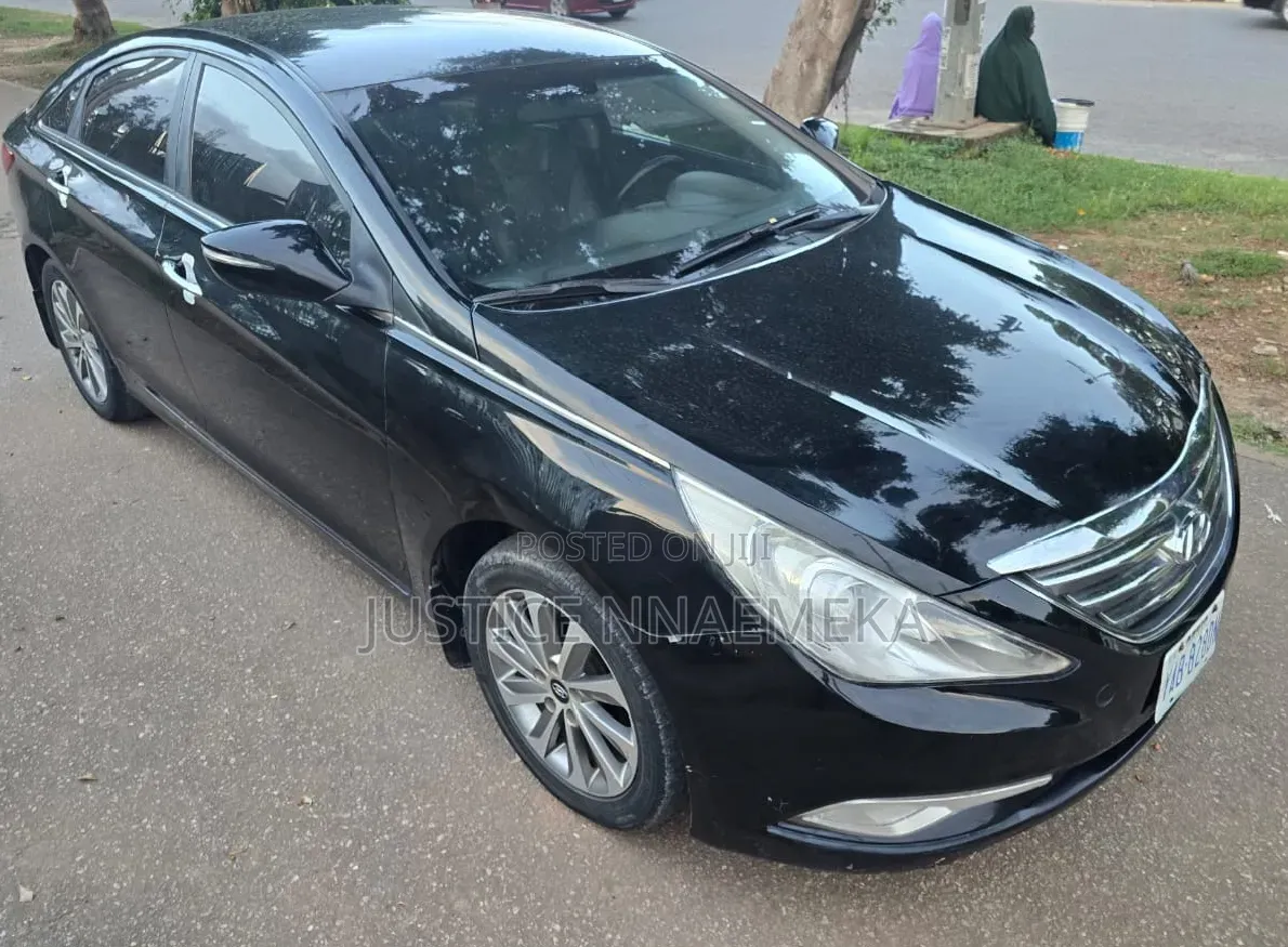 Hyundai Sonata 2013 Black