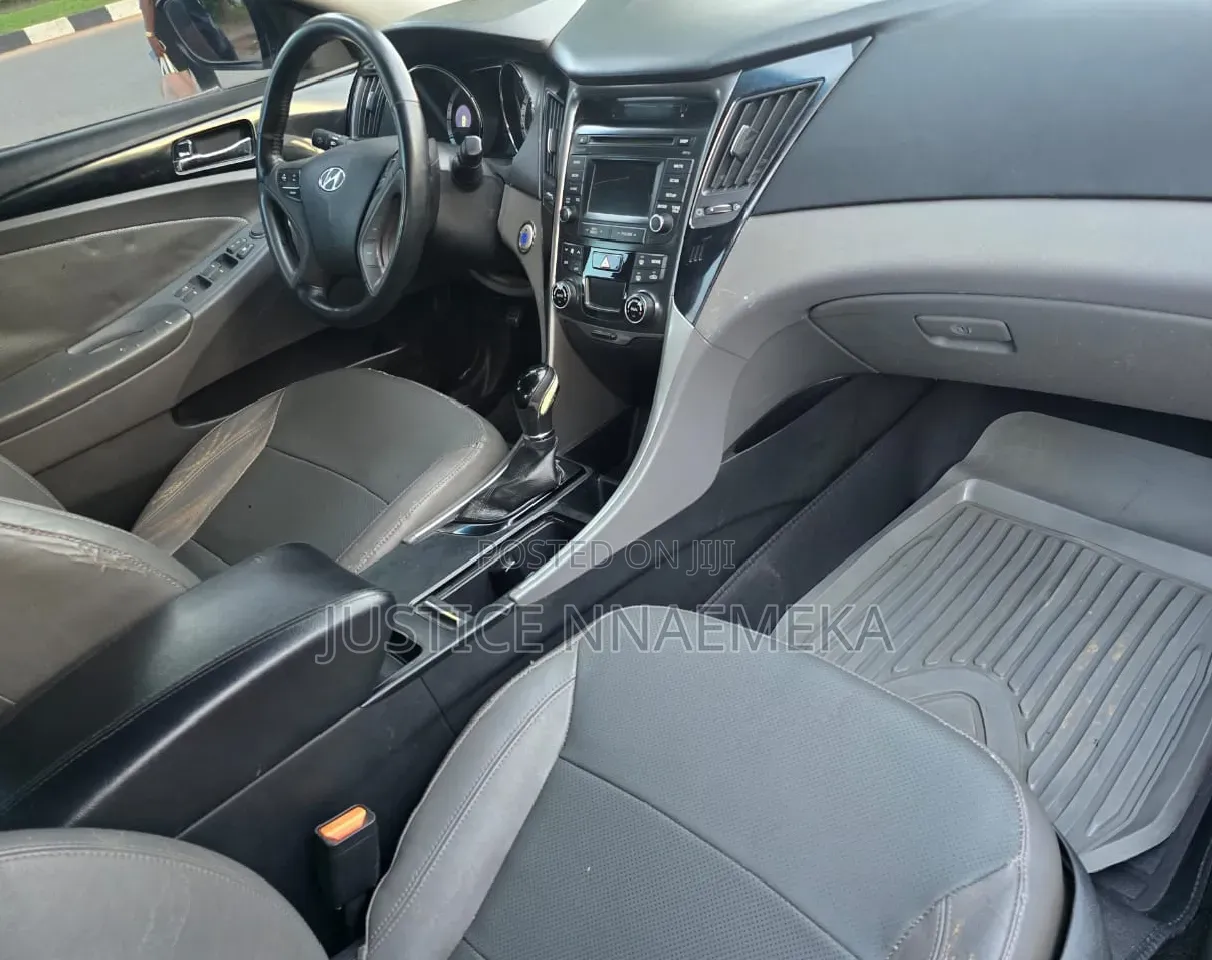 Hyundai Sonata 2013 Black