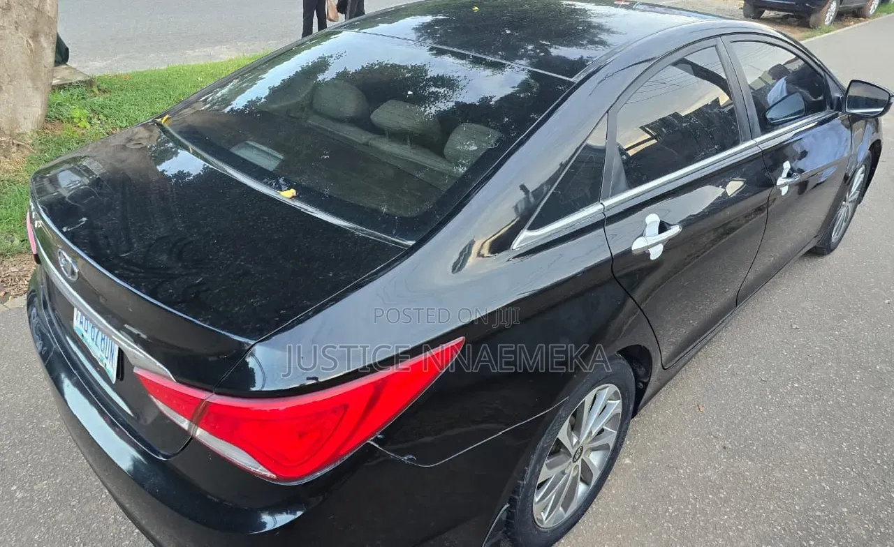 Hyundai Sonata 2013 Black
