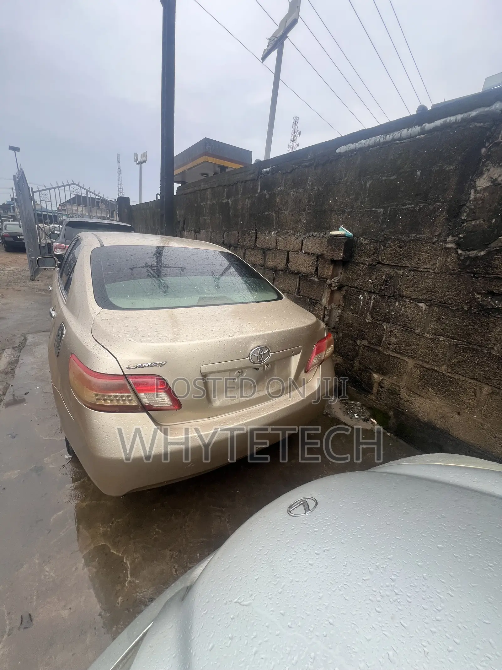 Toyota Camry LE 4dr Sedan (2.4L 4cyl 5A) 2007 Gold