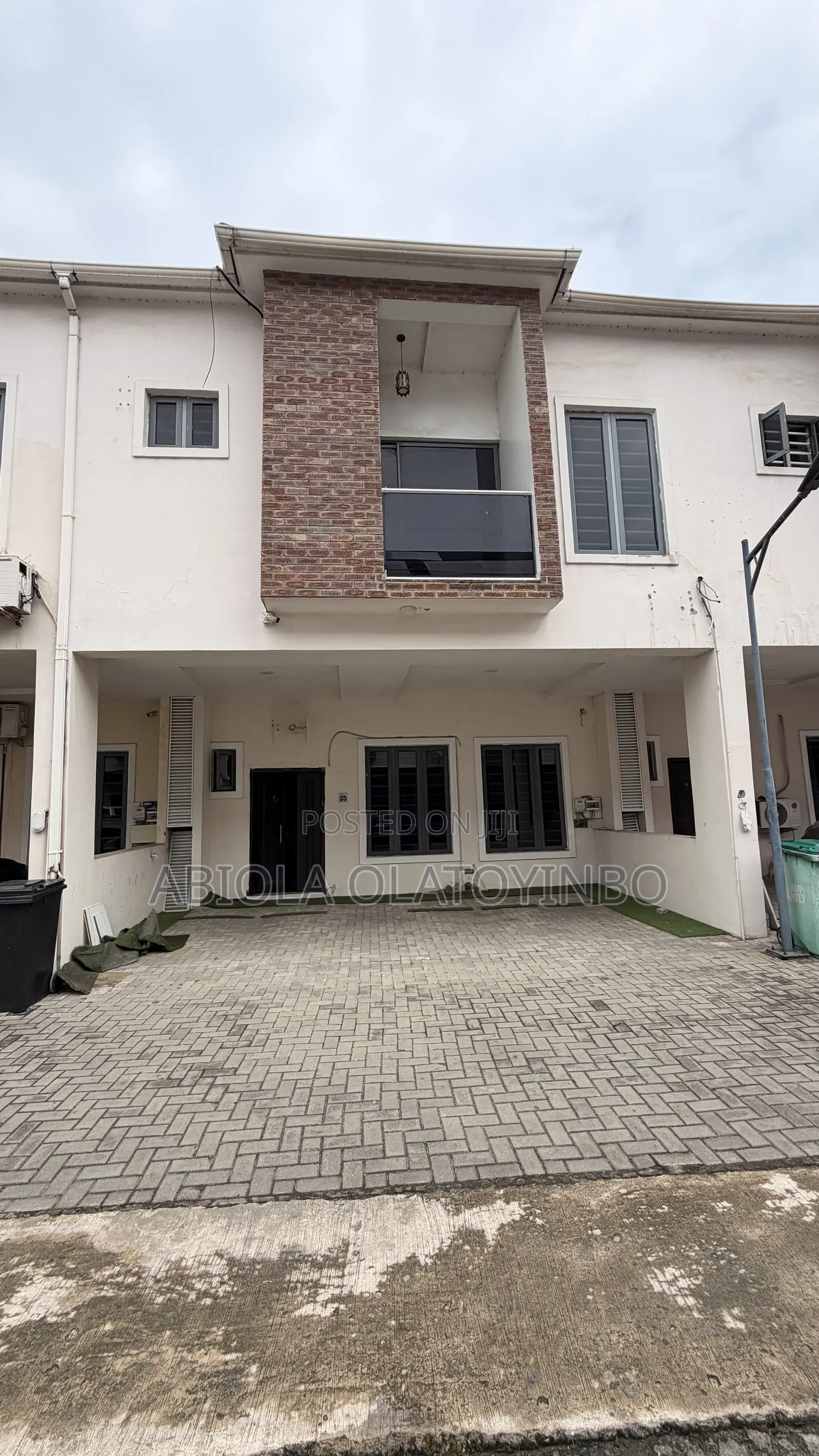 4bdrm Duplex in Ikota Gra for rent