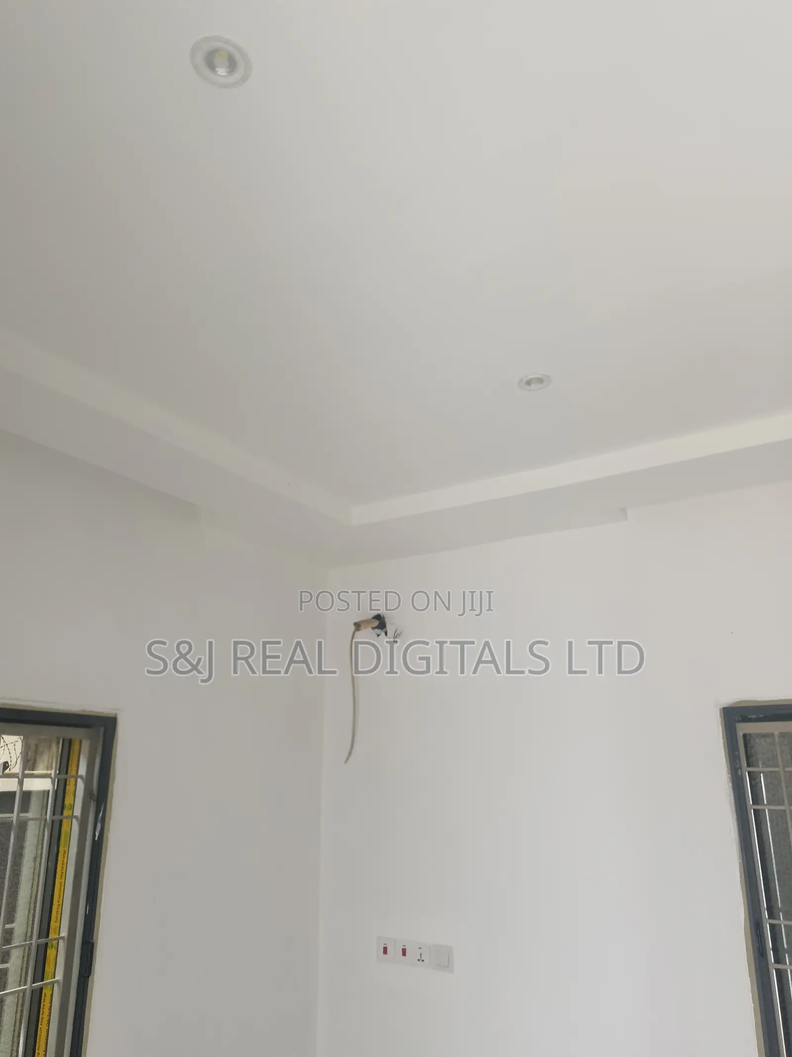 5bdrm Duplex in Jahi for sale