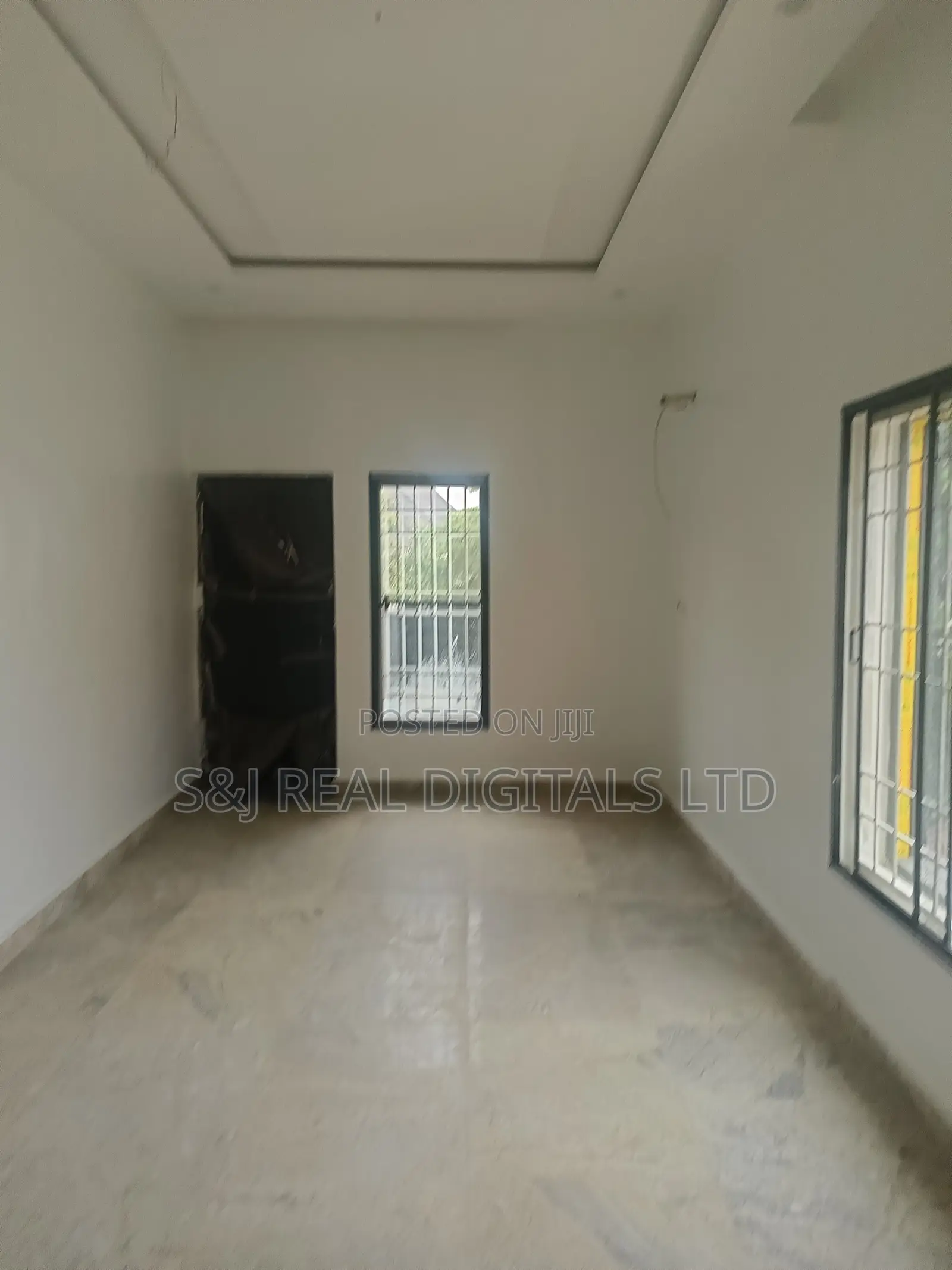 5bdrm Duplex in Jahi for sale