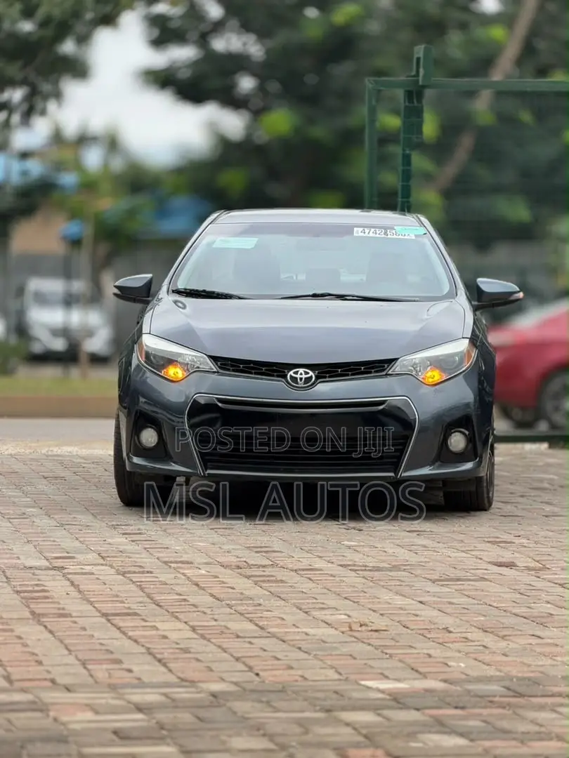 Toyota Corolla S 4dr Sedan (1.8L 4cyl CVT) 2015 Gray