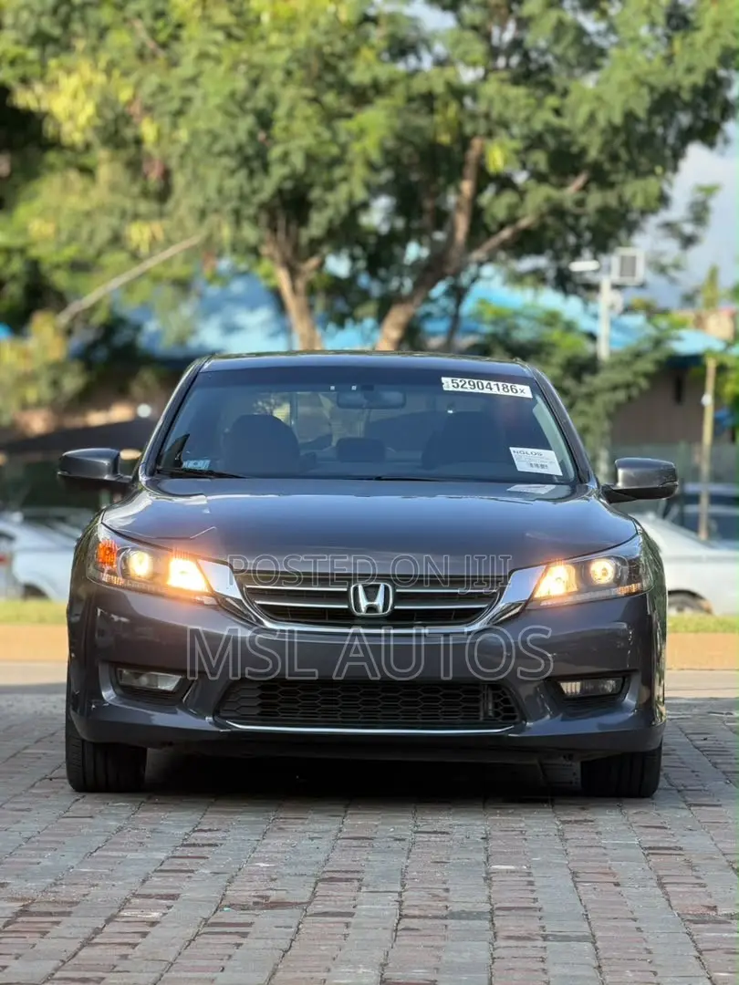 Honda Accord EX 4dr Sedan FWD (2.4L 4cyl 2A) 2013 Gray