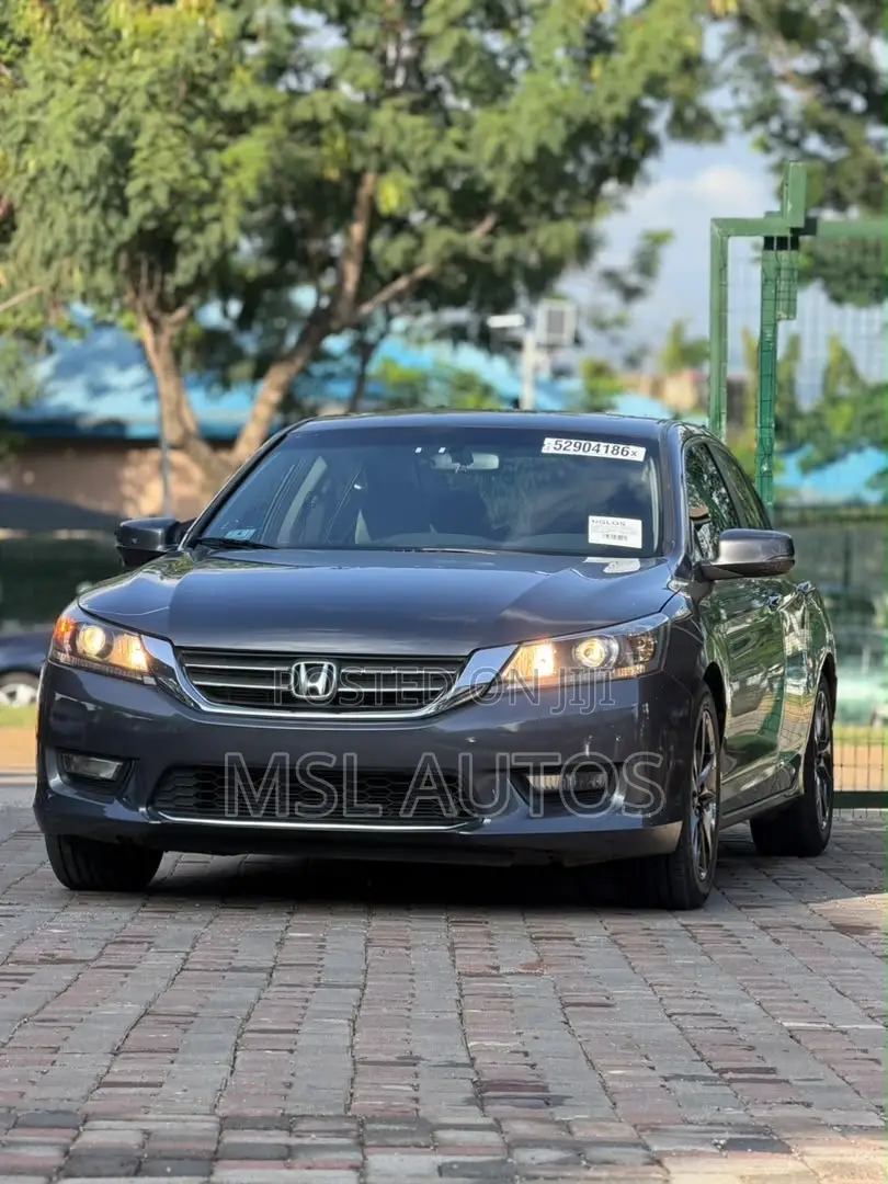 Honda Accord EX 4dr Sedan FWD (2.4L 4cyl 2A) 2013 Gray