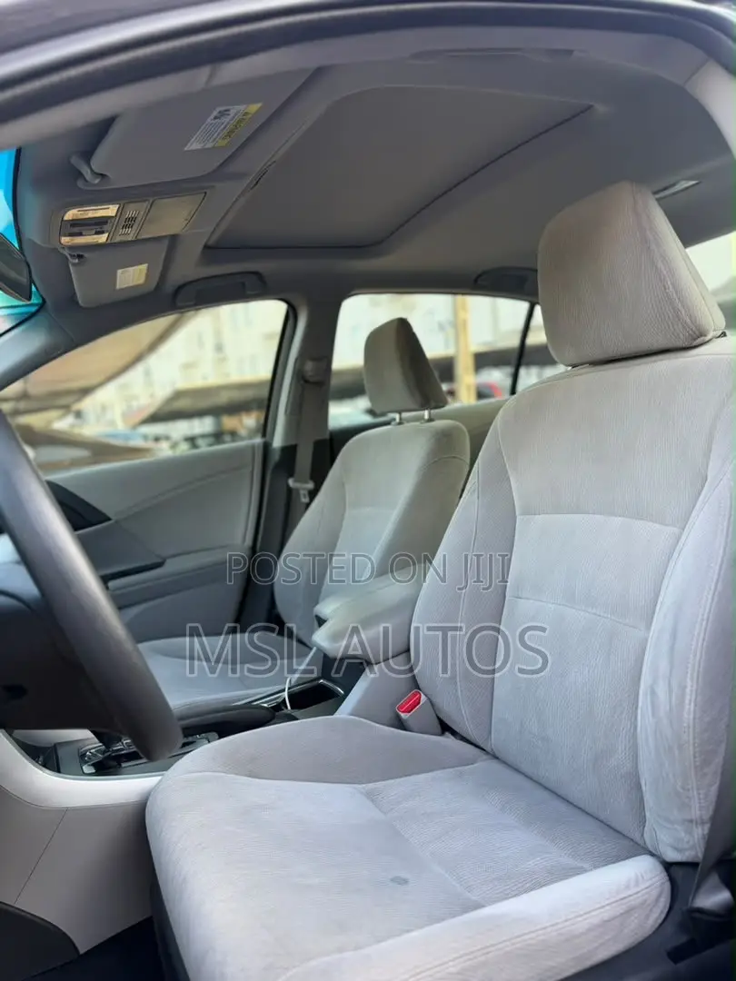 Honda Accord EX 4dr Sedan FWD (2.4L 4cyl 2A) 2013 Gray