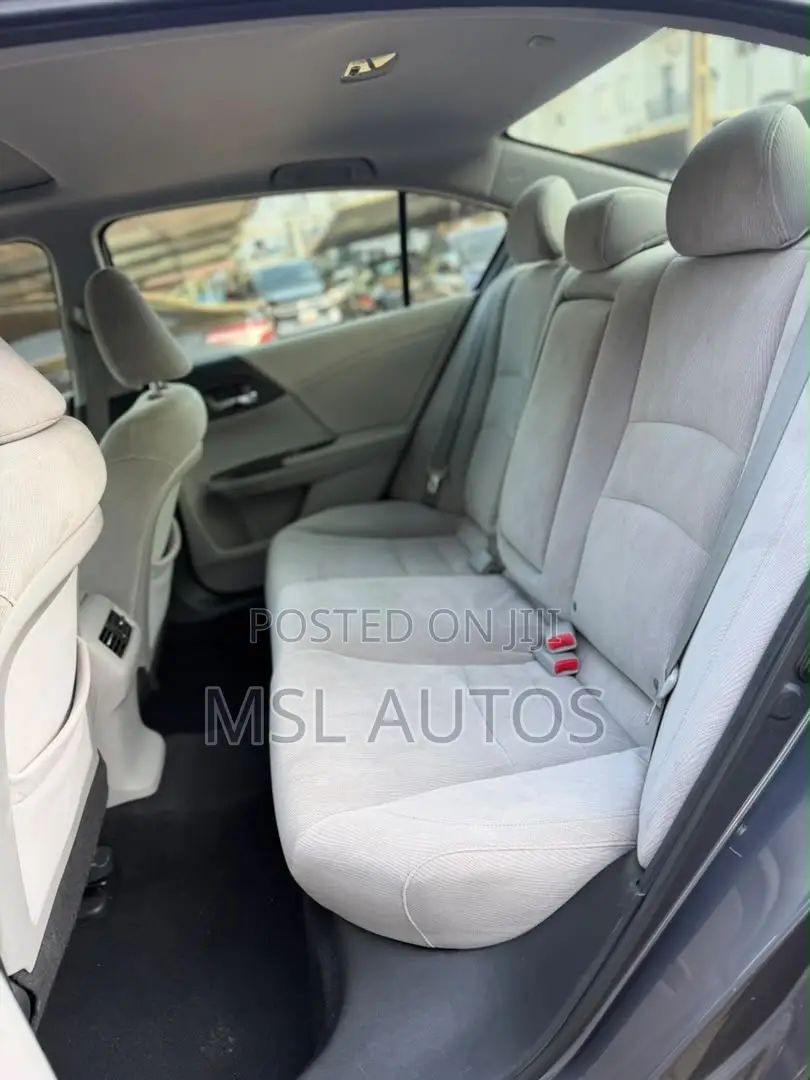 Honda Accord EX 4dr Sedan FWD (2.4L 4cyl 2A) 2013 Gray