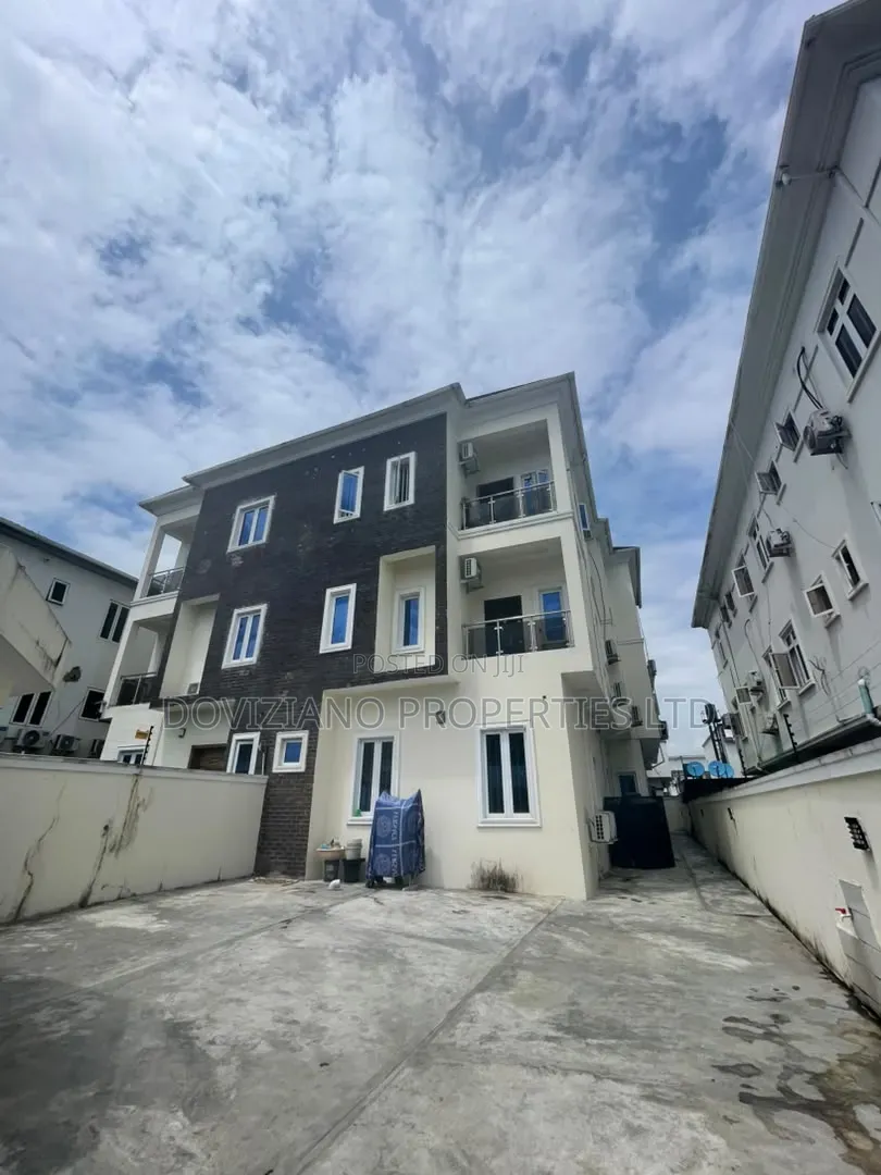 2bdrm Apartment in Osapa london for rent