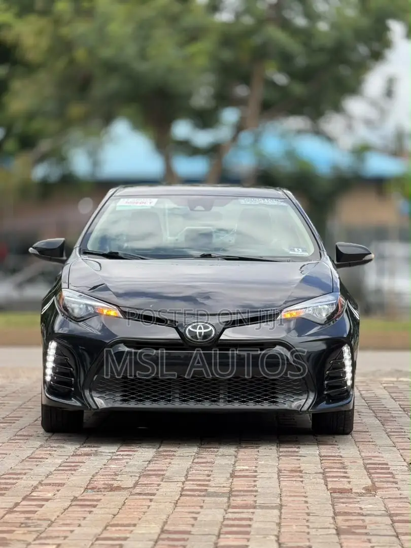 Toyota Corolla SE Special Edition 4dr Sedan (1.8L 4cyl CVT) 2017 Black
