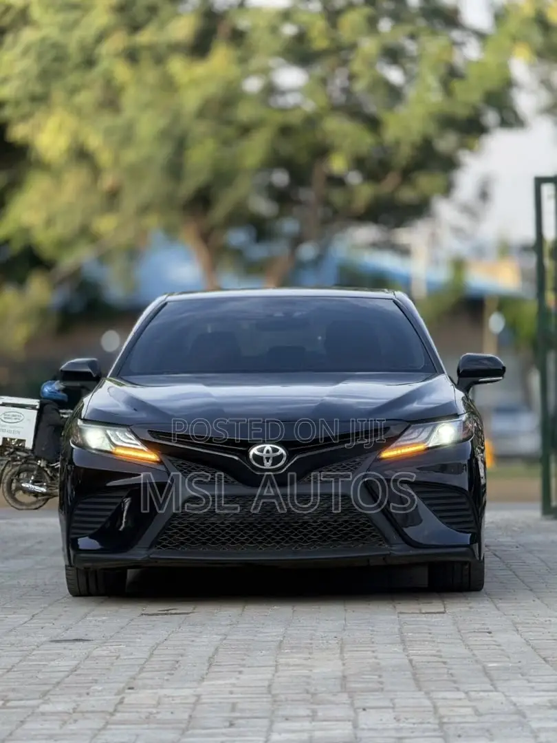 Toyota Camry XSE V6 (3.5L V6 8A) 2019 Black