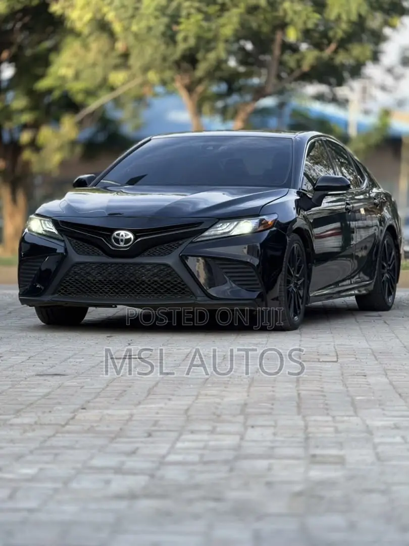Toyota Camry XSE V6 (3.5L V6 8A) 2019 Black