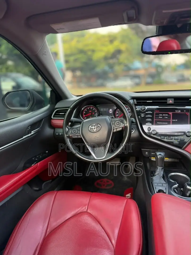 Toyota Camry XSE V6 (3.5L V6 8A) 2019 Black