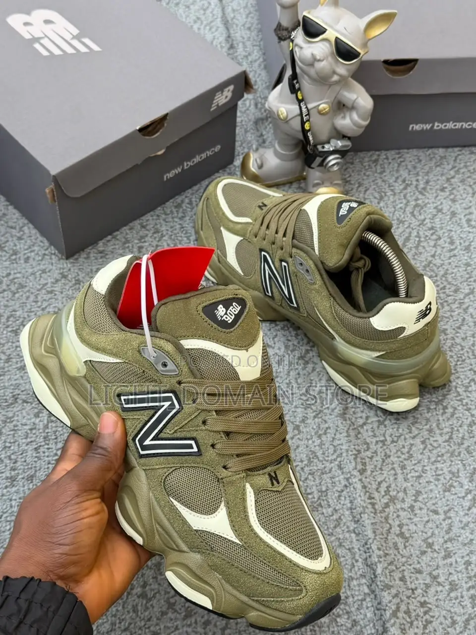Luxury New Balance (Free Delivery )