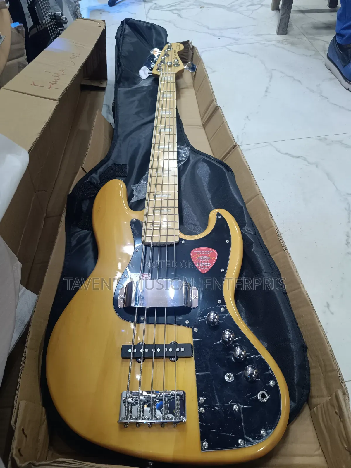 Fender 5-String Active Jazz Bass Electric Guitar