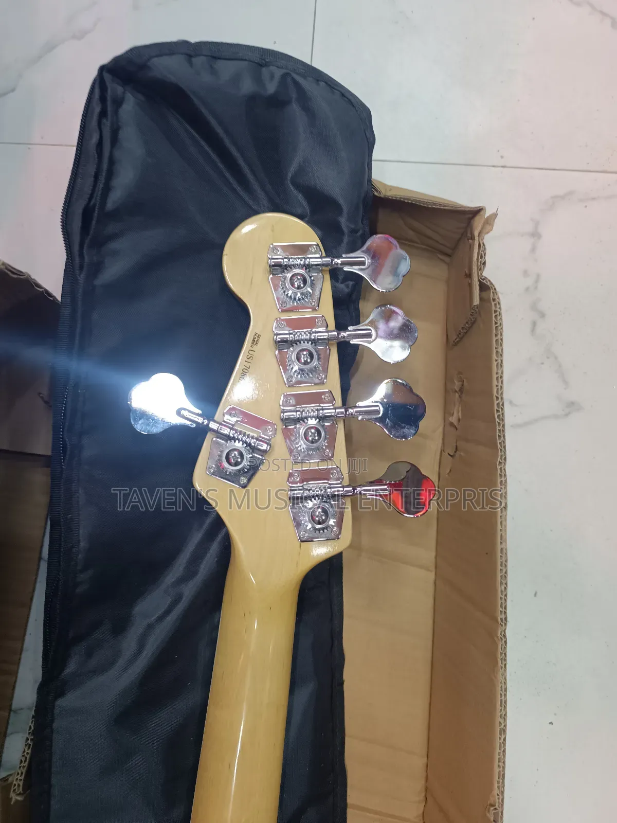Fender 5-String Active Jazz Bass Electric Guitar