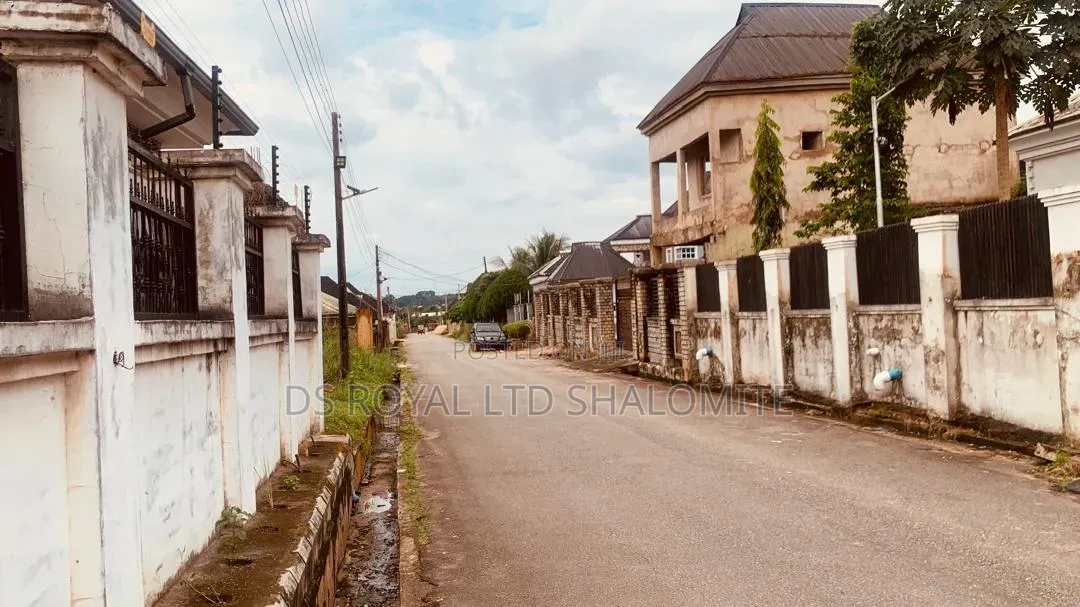 4bdrm Bungalow in Benin City for sale