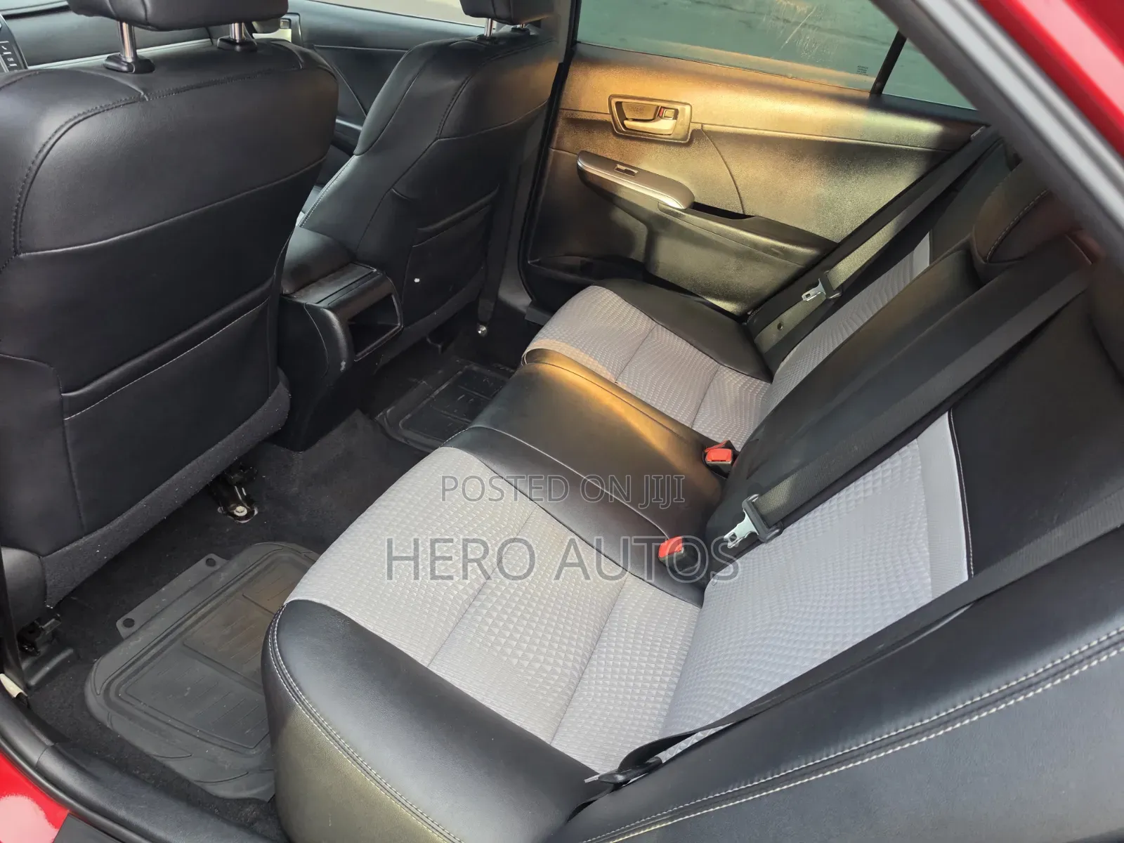 Toyota Camry SE 4dr Sedan (2.5L 4cyl 6A) 2014 Red